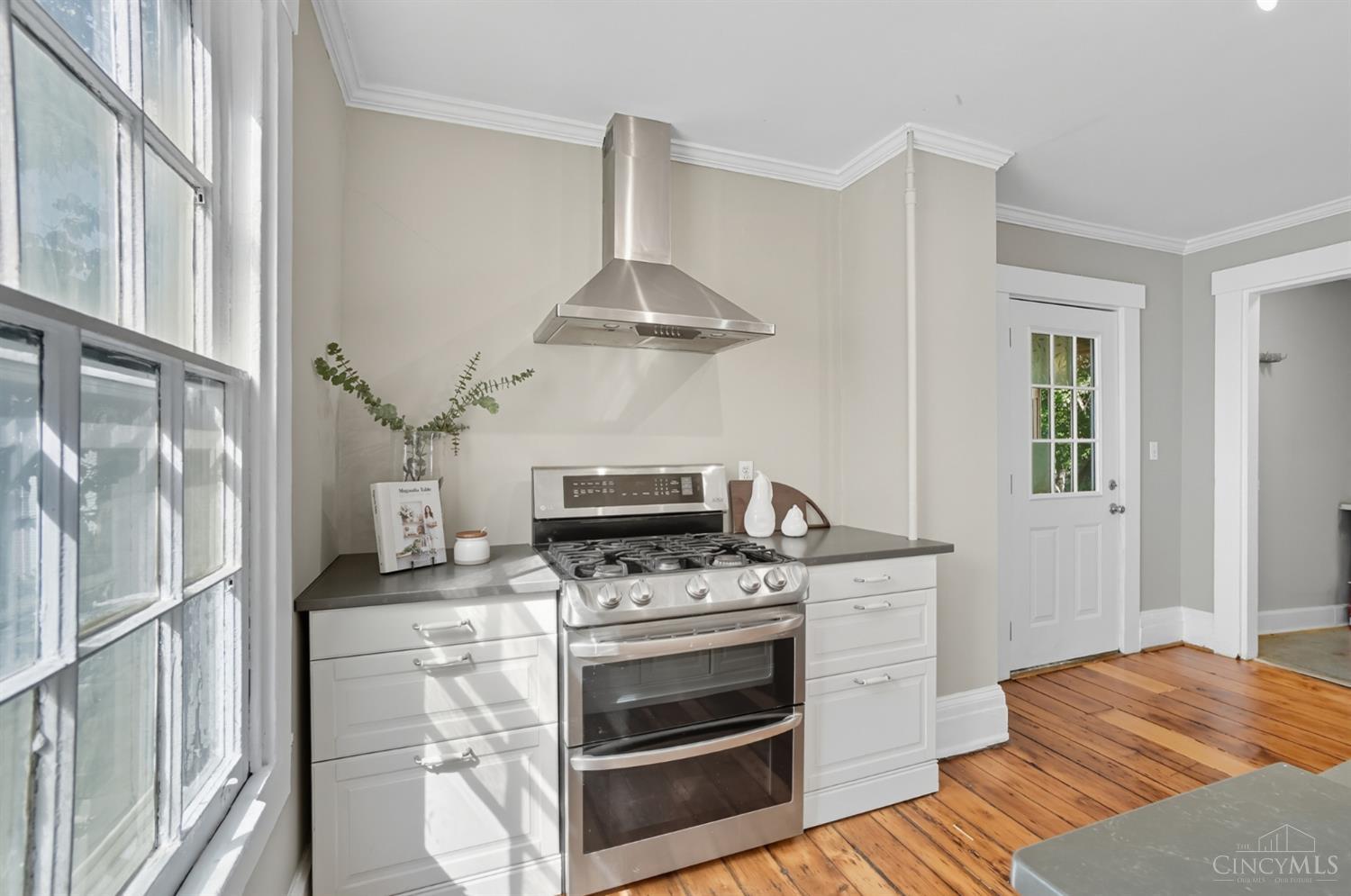 Cincinnati, Ohio, 45226, United States, ,Residential,For Sale,1996186