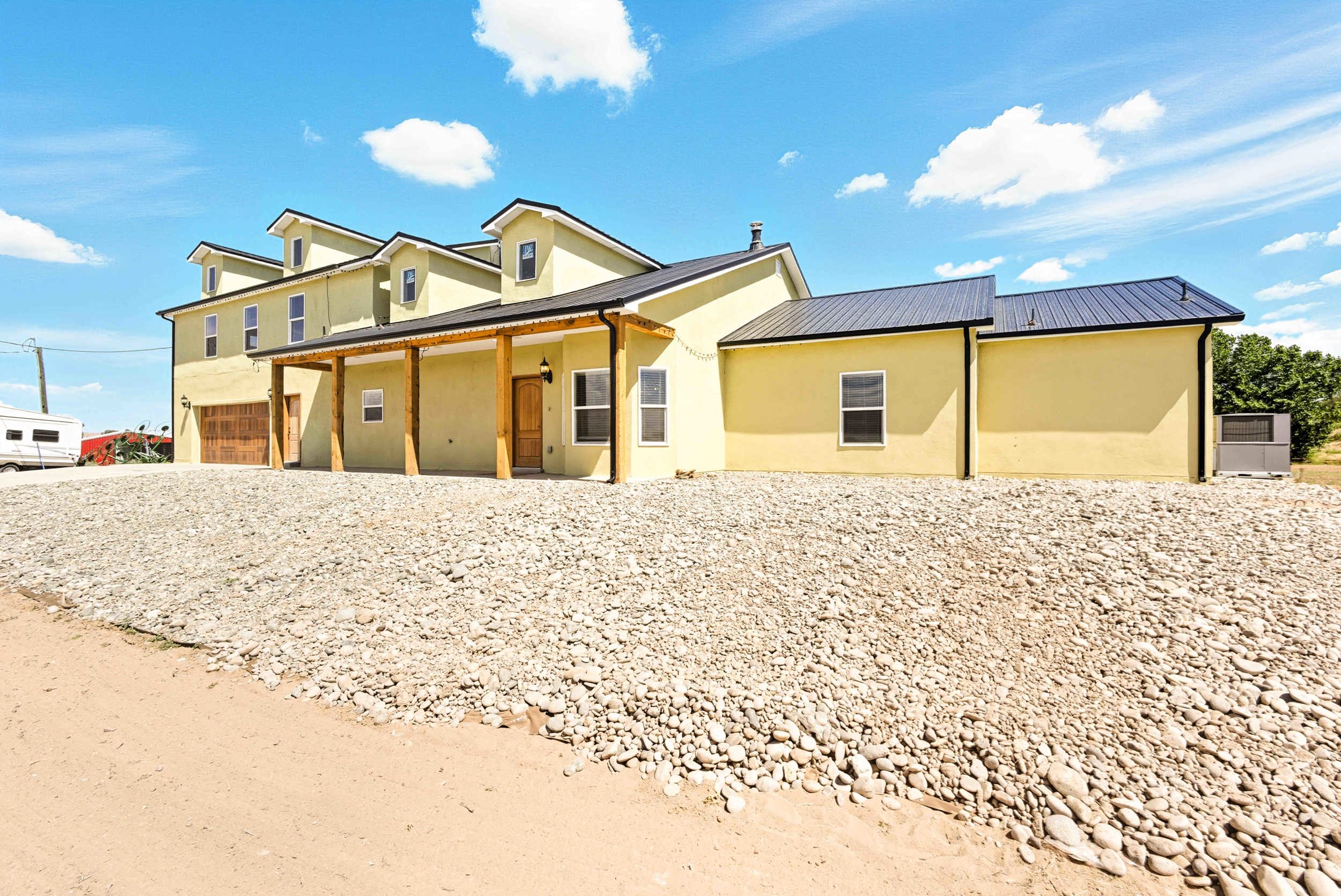 Veguita, New Mexico, 87062, United States, 4 Bedrooms Bedrooms, ,2 BathroomsBathrooms,Residential,For Sale,1974497