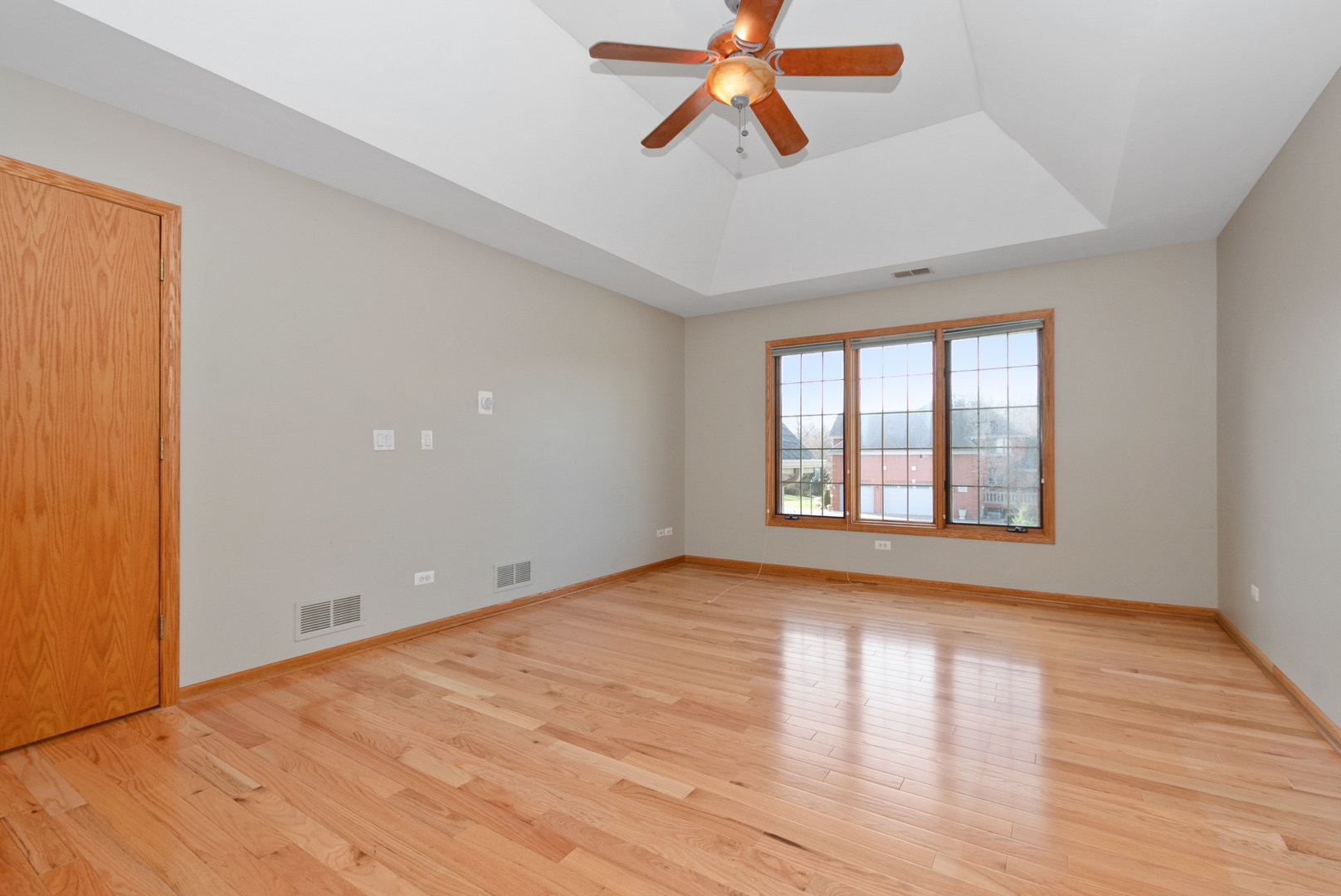 Palos Hills, Illinois, 60465, United States, 5 Bedrooms Bedrooms, ,5 BathroomsBathrooms,Residential,For Sale,1943646