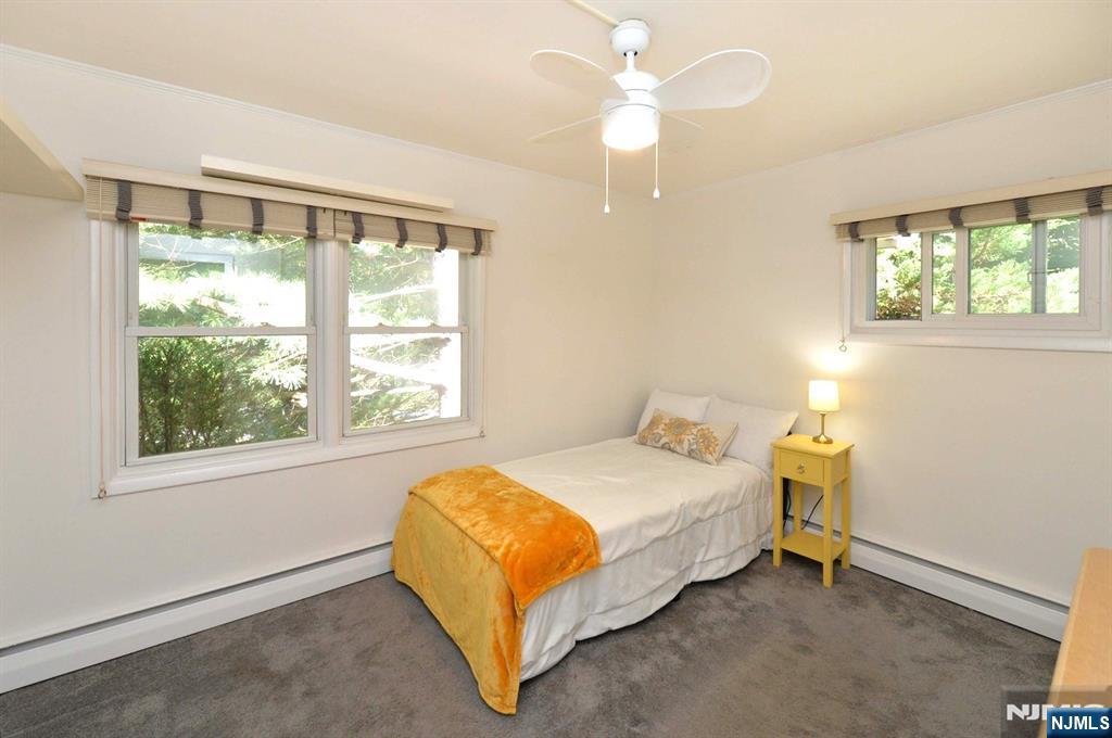 Oakland, New Jersey, 07436, United States, 3 Bedrooms Bedrooms, ,3 BathroomsBathrooms,Residential,For Sale,1934368