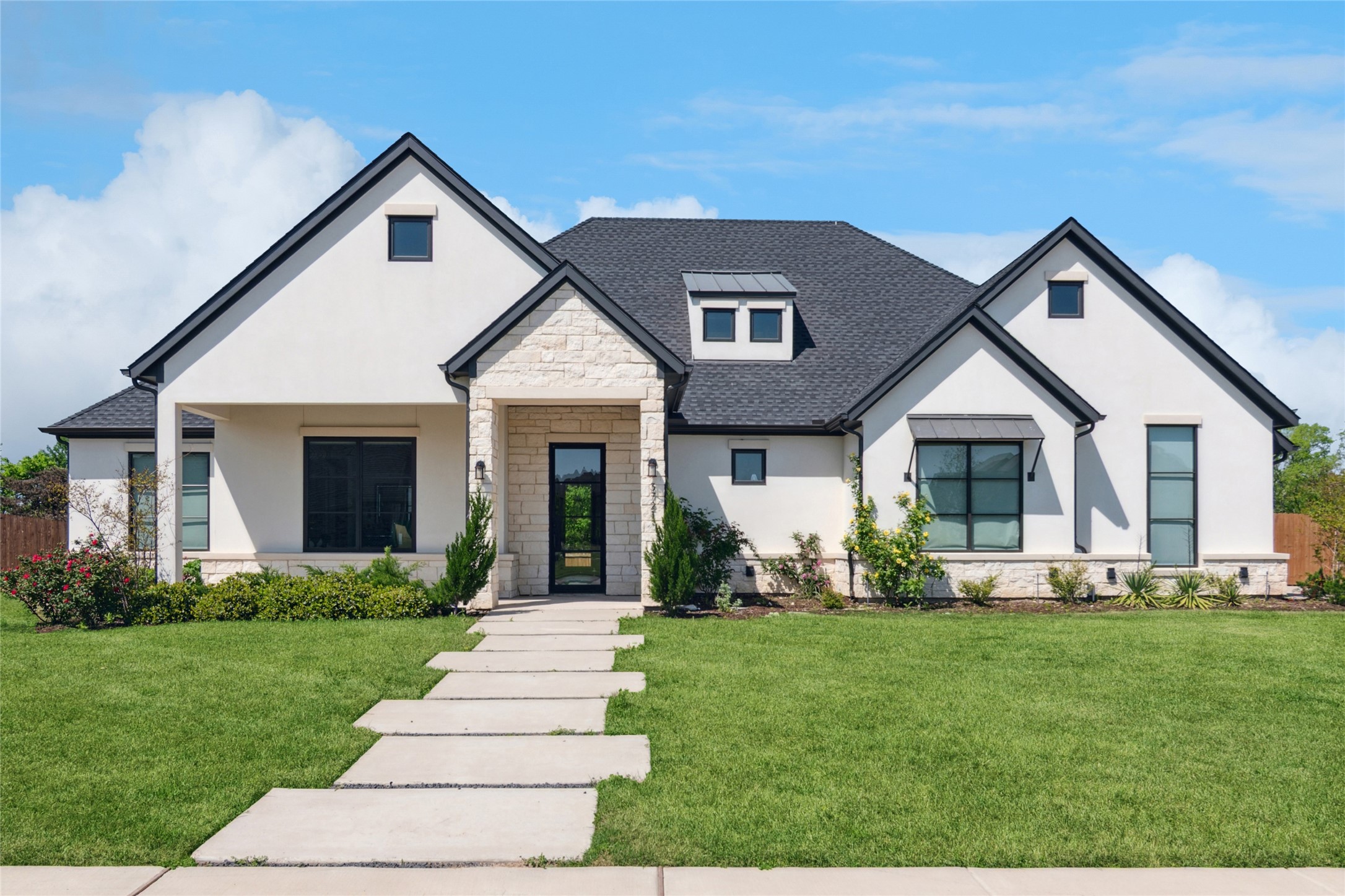Ovilla, Texas, 75154, United States, 4 Bedrooms Bedrooms, ,3 BathroomsBathrooms,Residential,For Sale,1785260