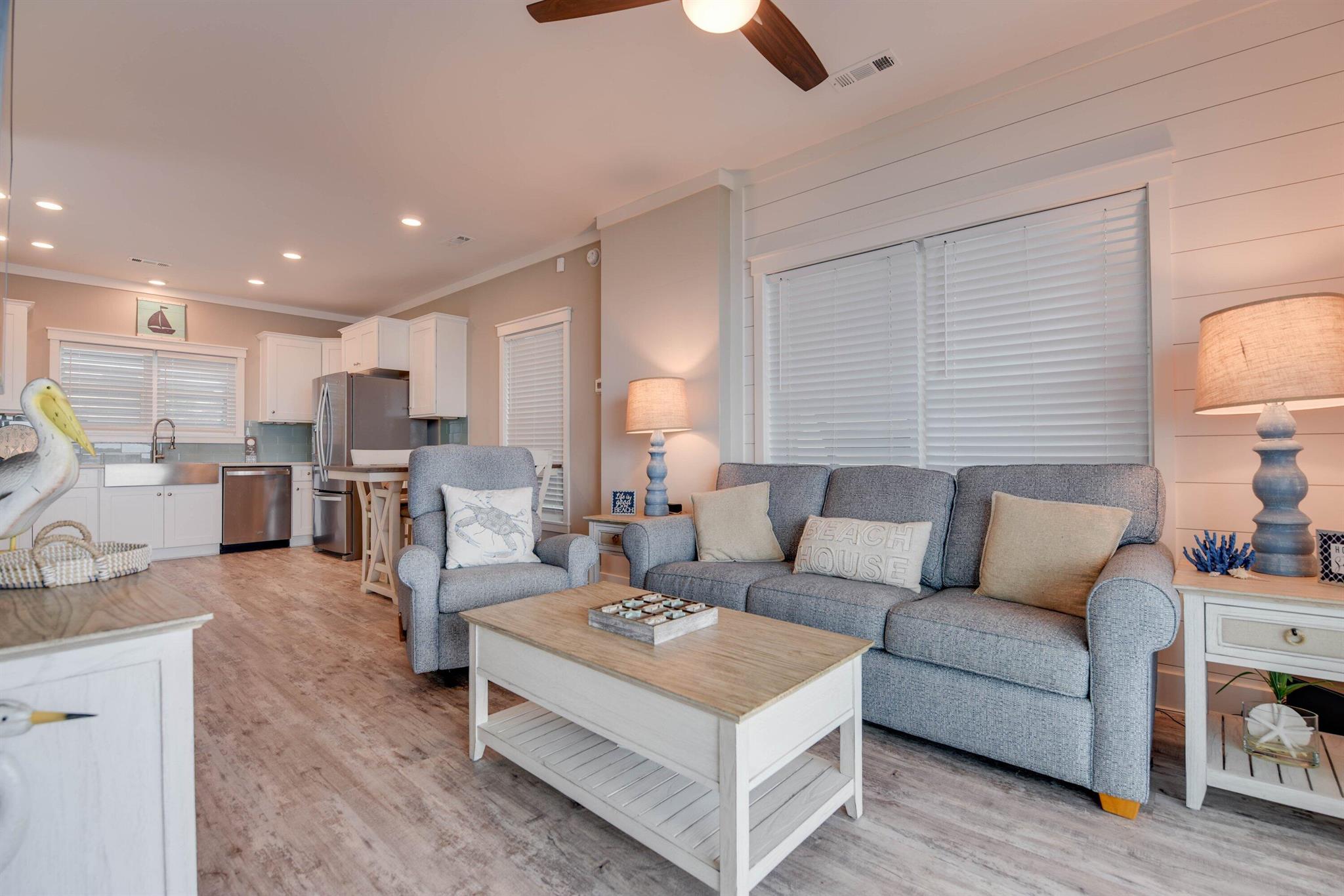 Marathon, Florida, 33050, United States, 2 Bedrooms Bedrooms, ,2 BathroomsBathrooms,Residential,For Sale,2001669