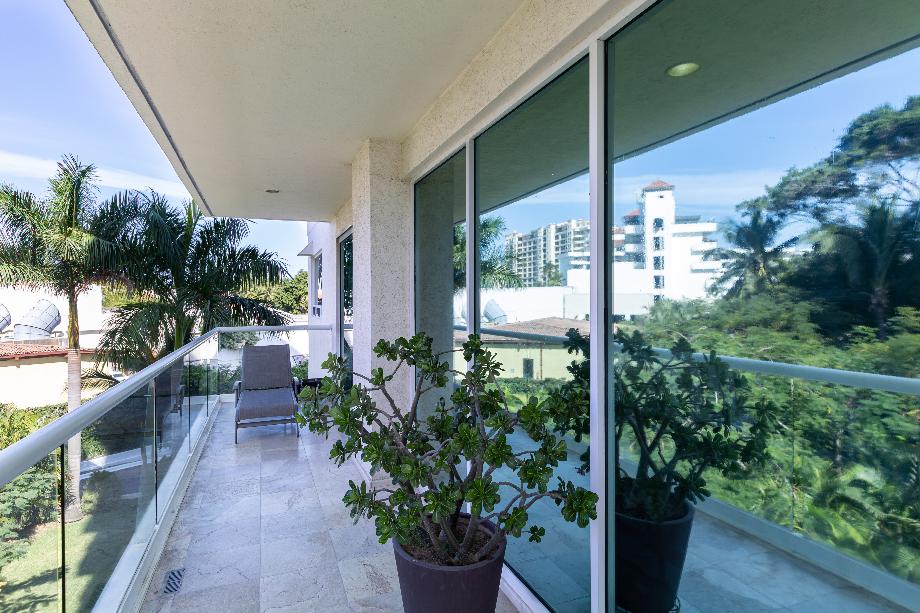 Puerto Vallarta, Jalisco, 48335, Mexico, 3 Bedrooms Bedrooms, ,3 BathroomsBathrooms,Residential,For Sale,2003194