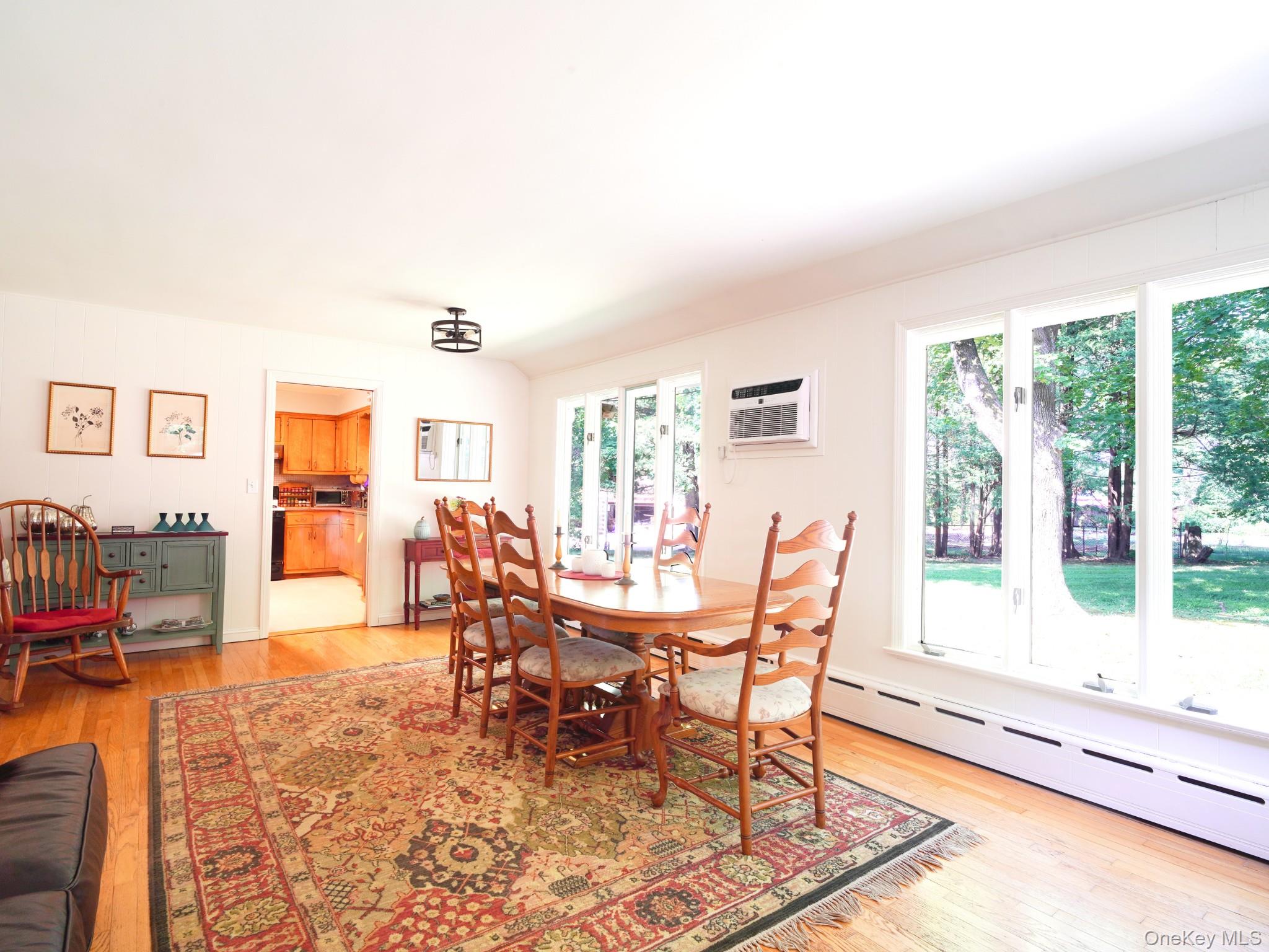Suffern, New York, 10901, United States, 5 Bedrooms Bedrooms, ,2 BathroomsBathrooms,Residential,For Sale,1906430