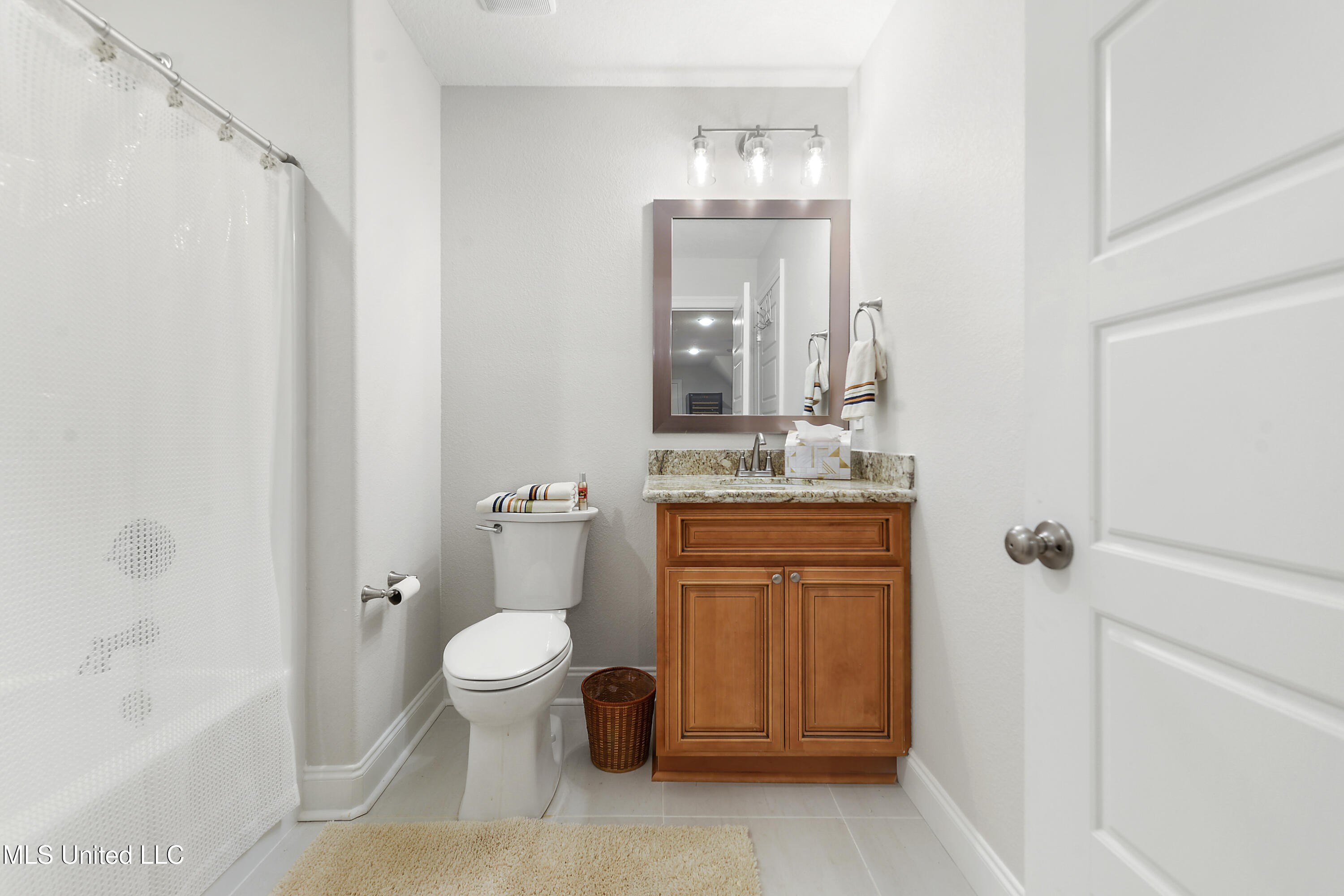 Gulfport, Mississippi, 39503, United States, 5 Bedrooms Bedrooms, ,3 BathroomsBathrooms,Residential,For Sale,1979883