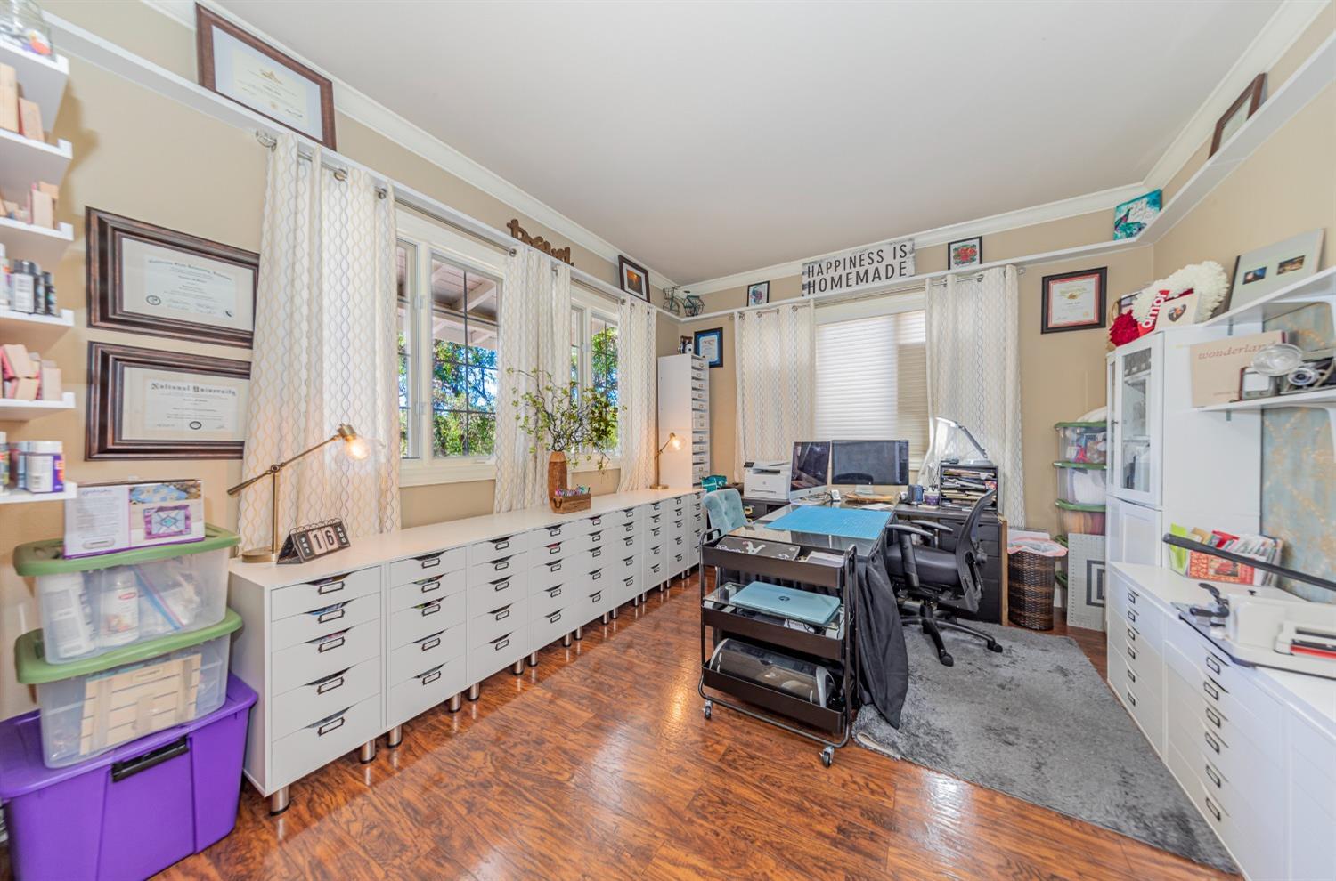 Ahwahnee, California, 93601, United States, 4 Bedrooms Bedrooms, ,3 BathroomsBathrooms,Residential,For Sale,1978318