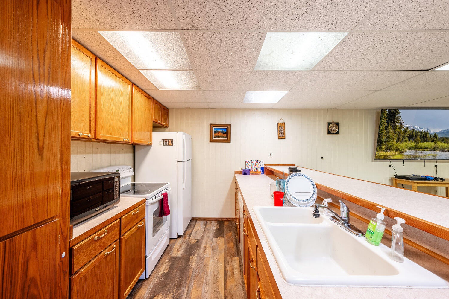 Banner, Wyoming, 82832, United States, 4 Bedrooms Bedrooms, ,3 BathroomsBathrooms,Residential,For Sale,1983466