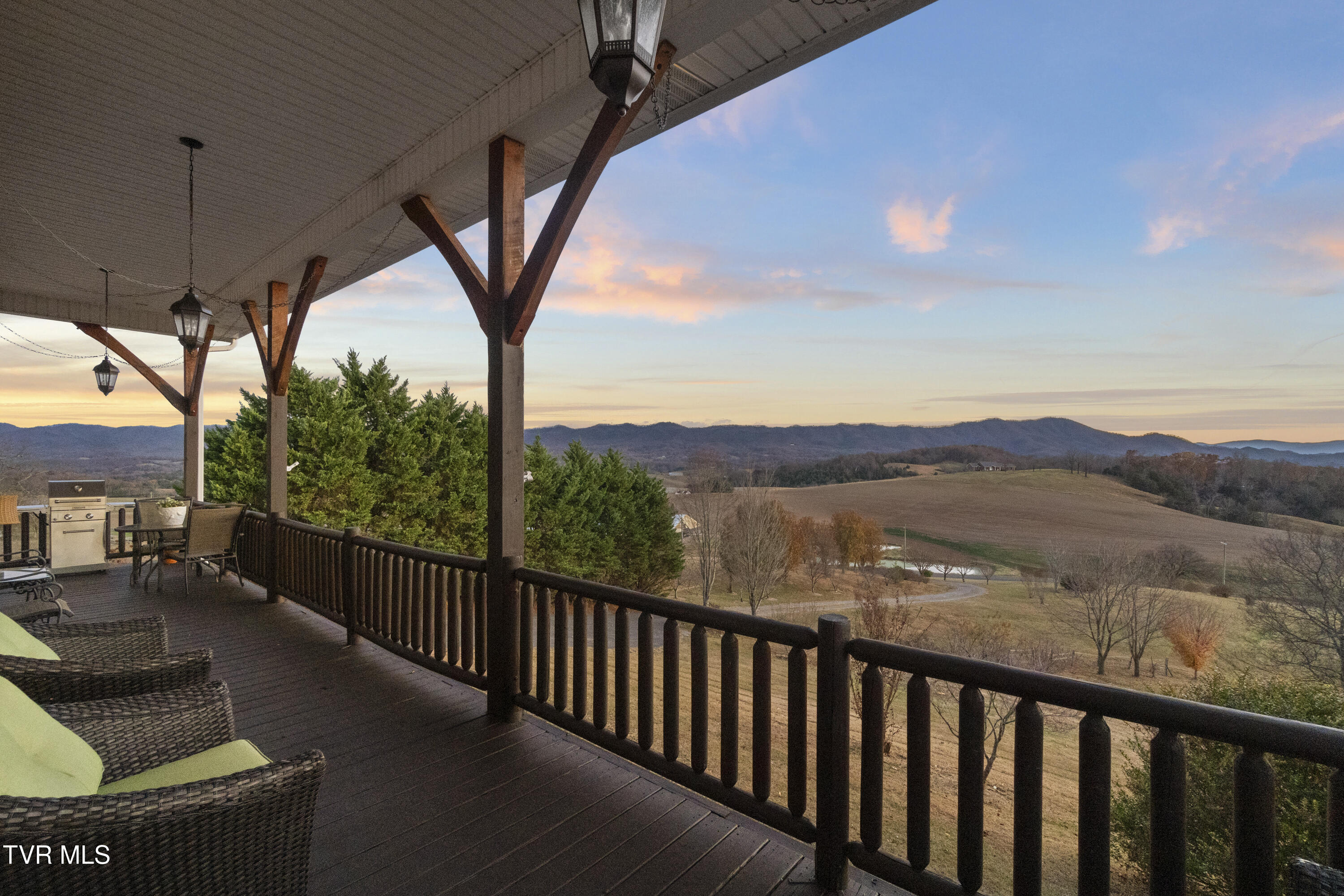 Parrottsville, Tennessee, 37843, United States, 5 Bedrooms Bedrooms, ,4 BathroomsBathrooms,Residential,For Sale,2005757