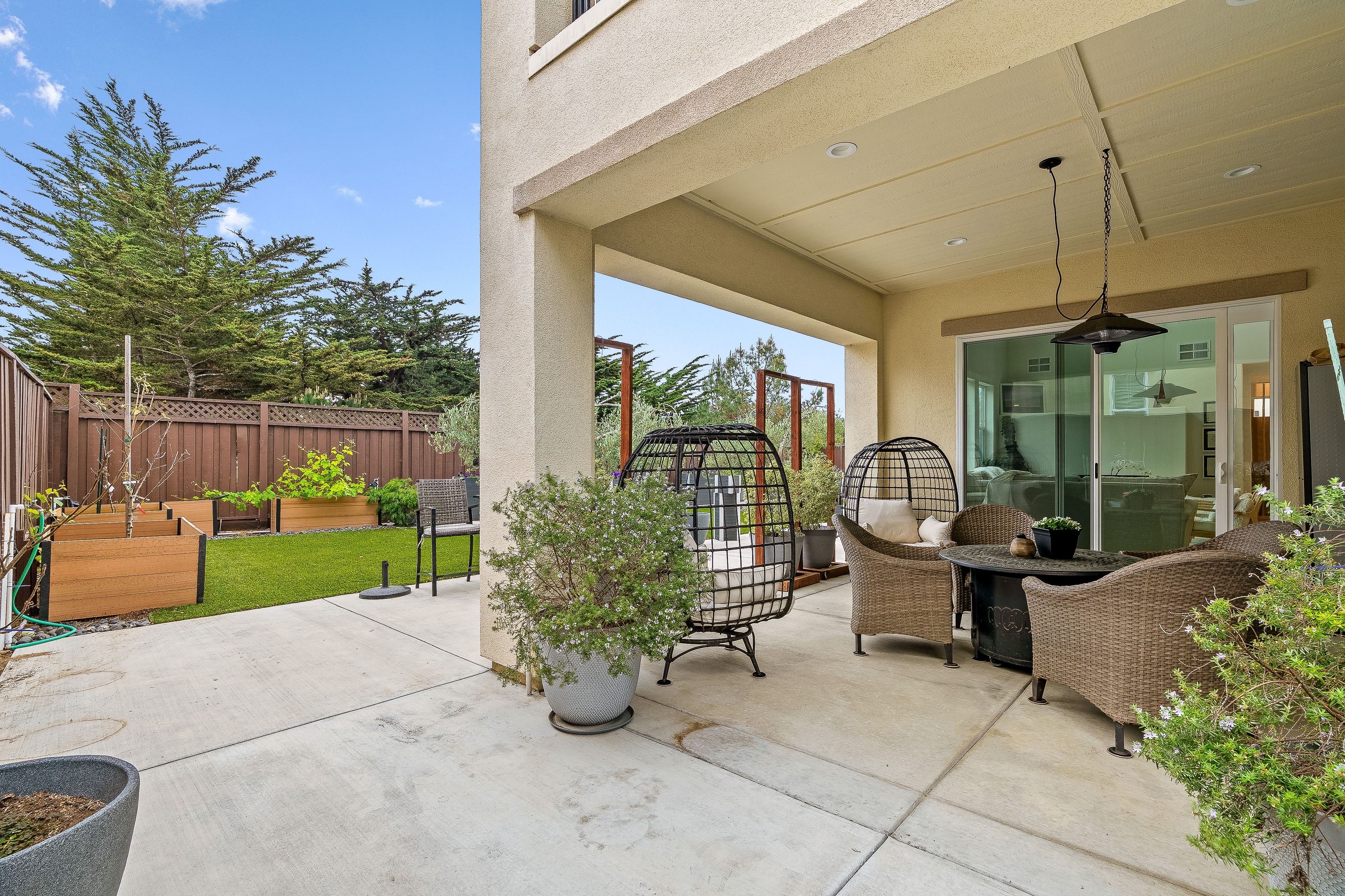  600 Bluffs Drive - 物件實景