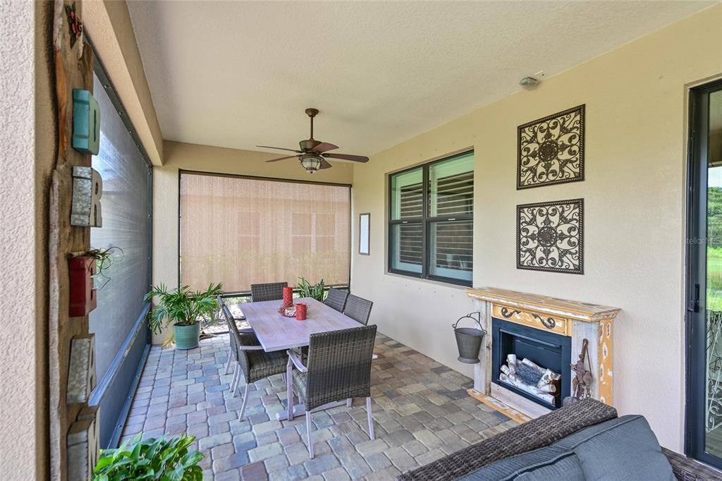 Bradenton, Florida, 34212, United States, 2 Bedrooms Bedrooms, ,2 BathroomsBathrooms,Residential,For Sale,1948137