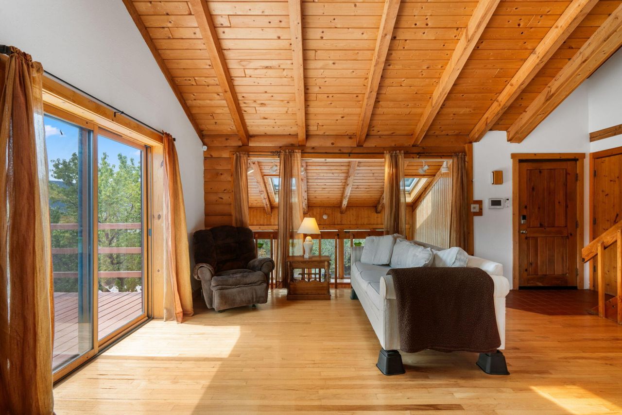 Jemez Springs, New Mexico, 87025, United States, 3 Bedrooms Bedrooms, ,2 BathroomsBathrooms,Residential,For Sale,1903499