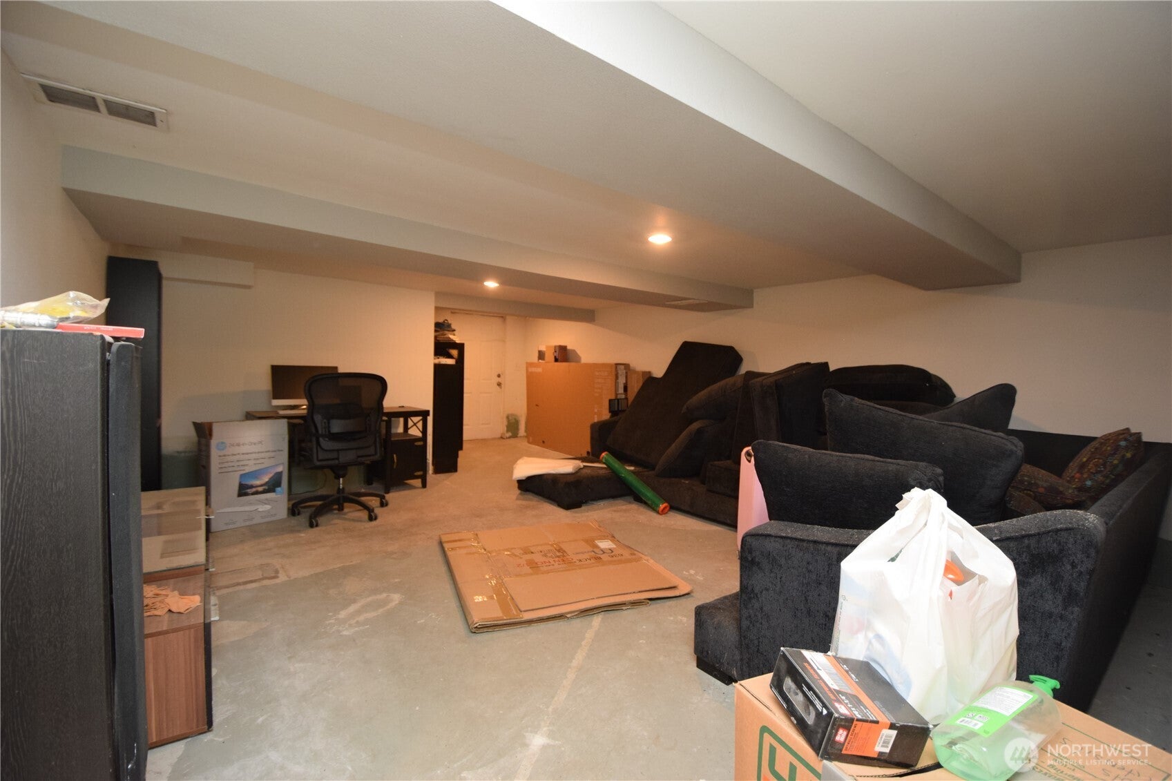 Tacoma, Washington, 98445, United States, 4 Bedrooms Bedrooms, ,1 BathroomBathrooms,Residential,For Sale,1898437