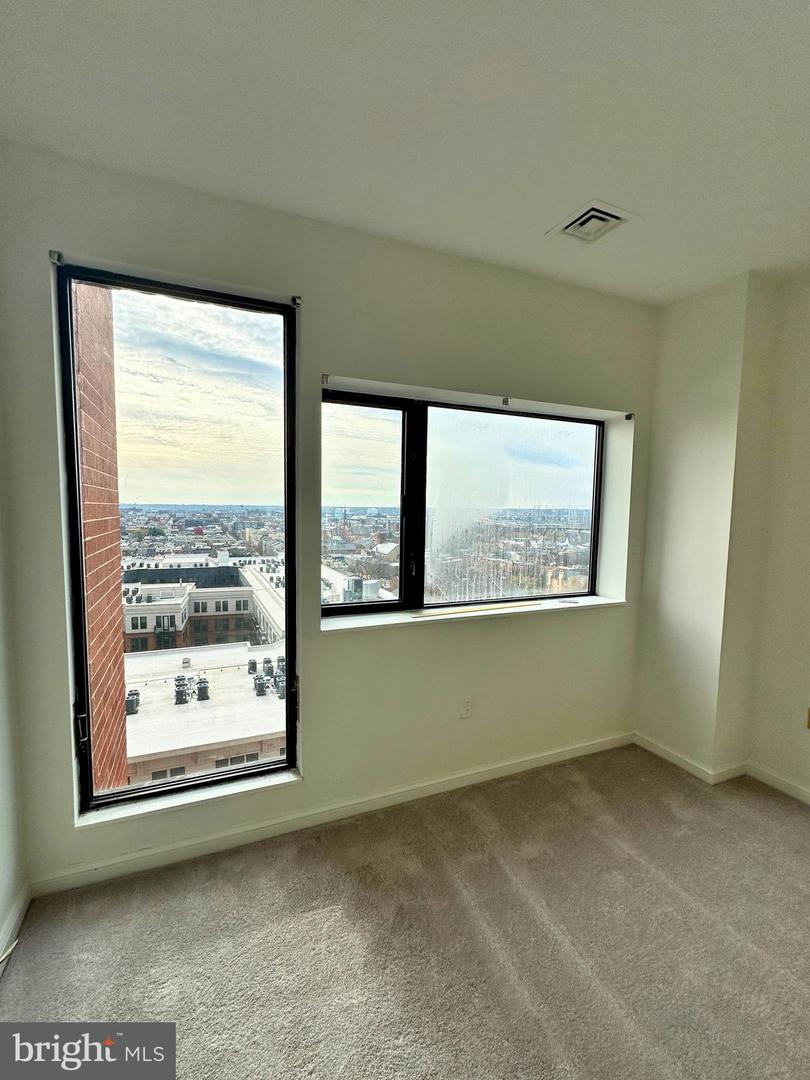 Baltimore, Maryland, 21202, United States, 3 Bedrooms Bedrooms, ,6 BathroomsBathrooms,Residential,For Sale,2002254