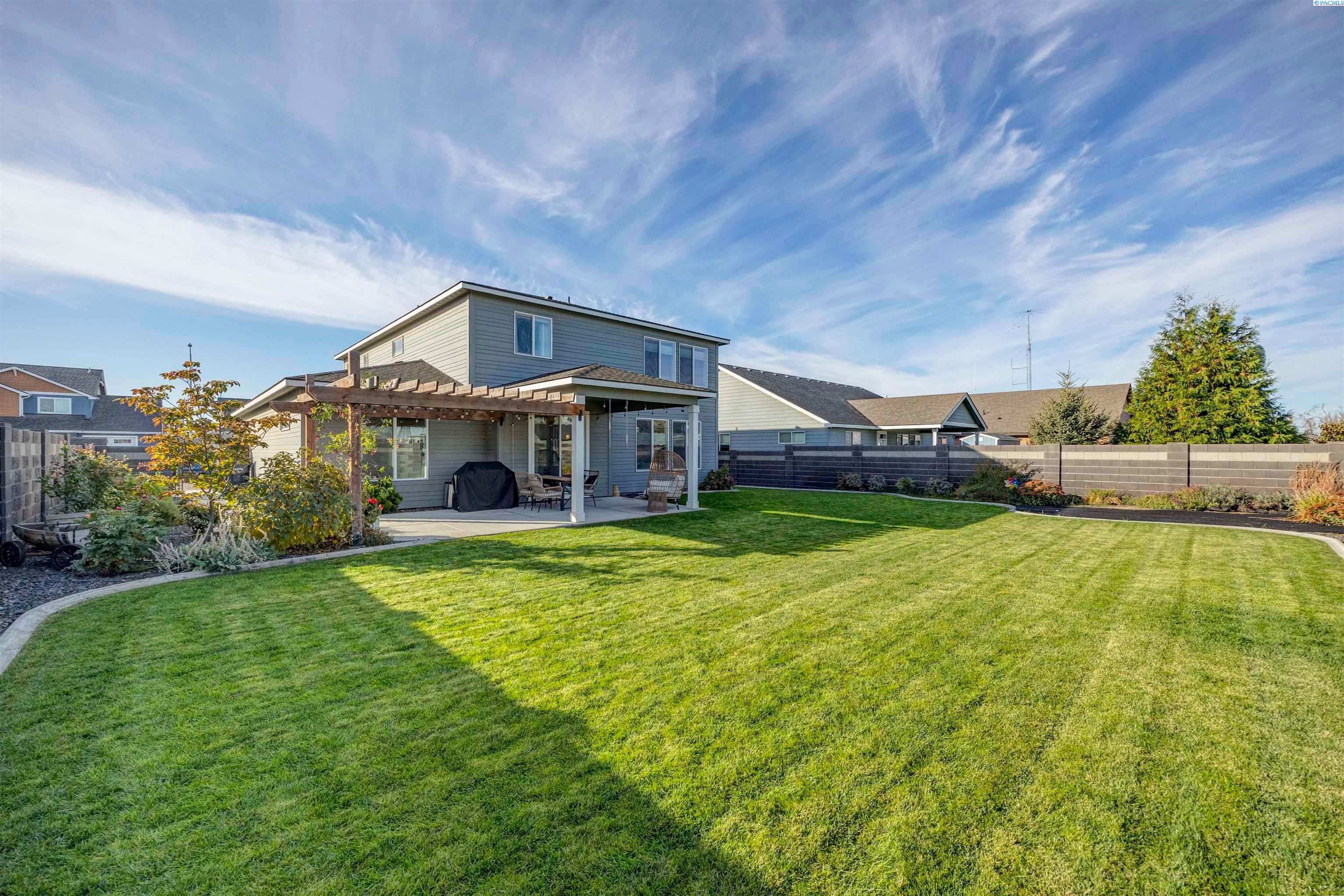 Pasco, Washington, 99301, United States, 3 Bedrooms Bedrooms, ,3 BathroomsBathrooms,Residential,For Sale,2012523