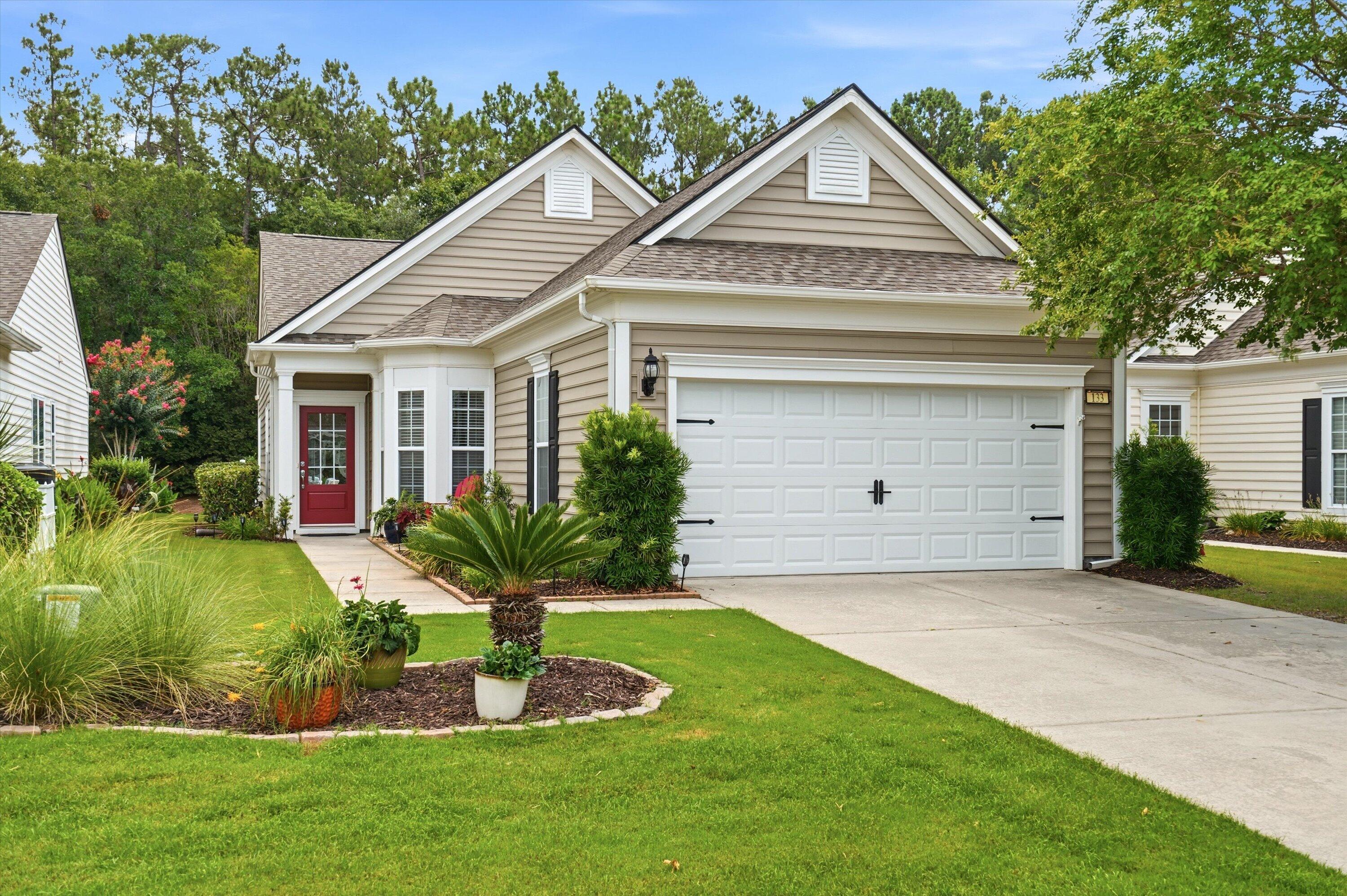 Sea Lavender Ln, Summerville, SC 29486