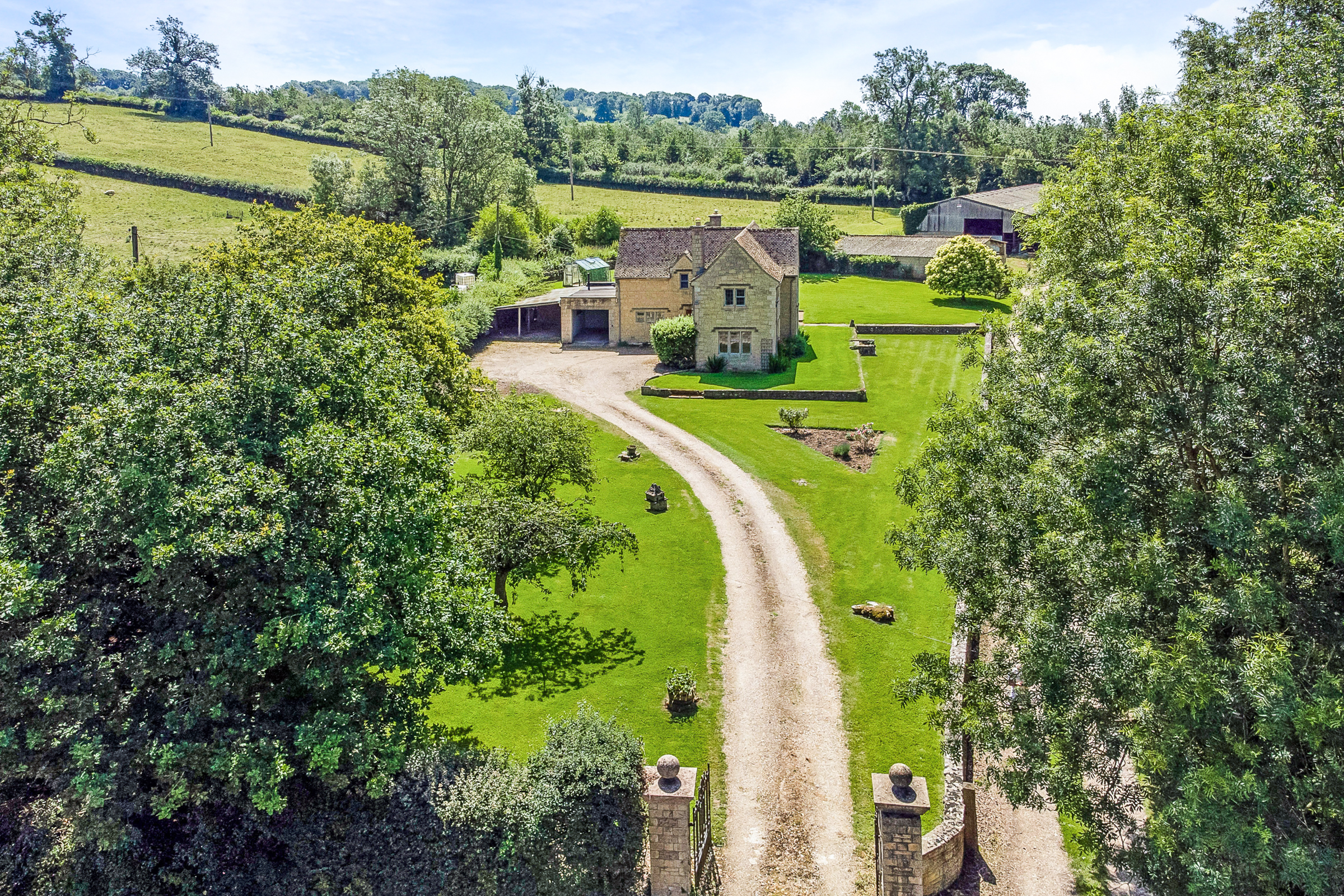  An exceptional Cotswold country property with planning consent for three barn co - 物件實景