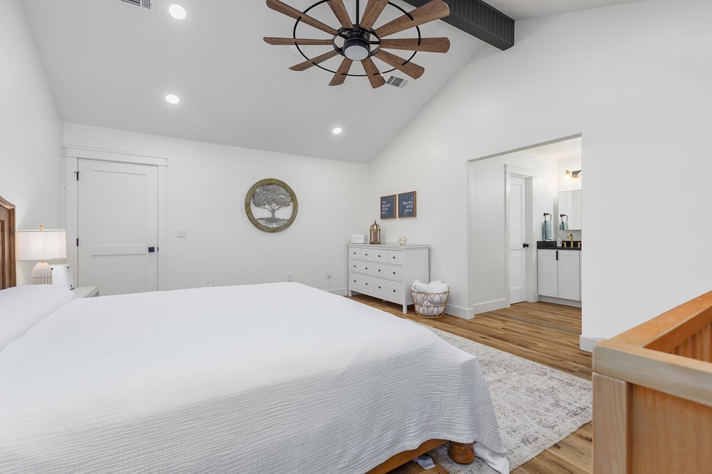 Huntington, Texas, 75949, United States, 4 Bedrooms Bedrooms, ,3 BathroomsBathrooms,Residential,For Sale,2009235