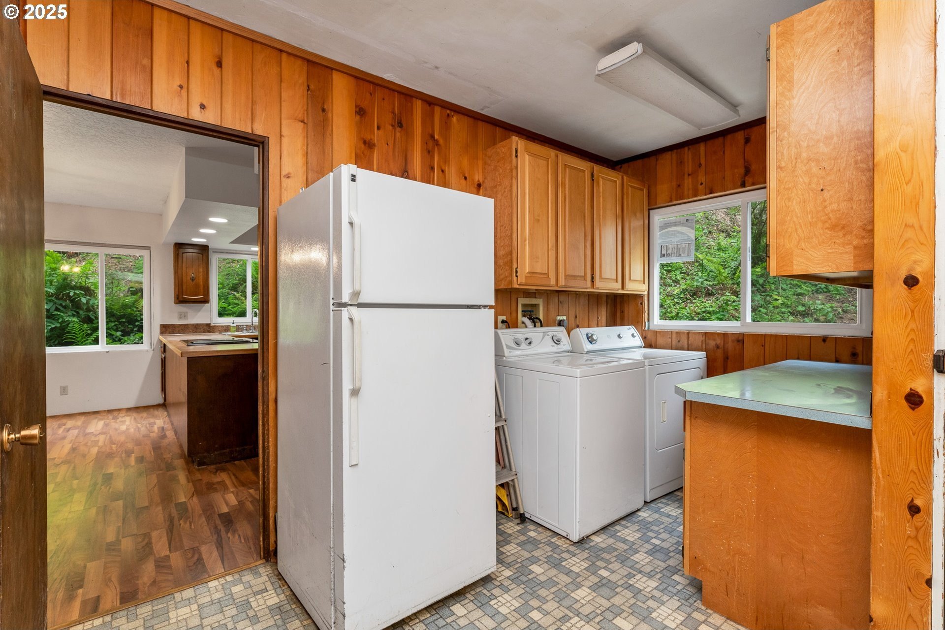 Nehalem, Oregon, 97131, United States, 5 Bedrooms Bedrooms, ,3 BathroomsBathrooms,Residential,For Sale,1847261