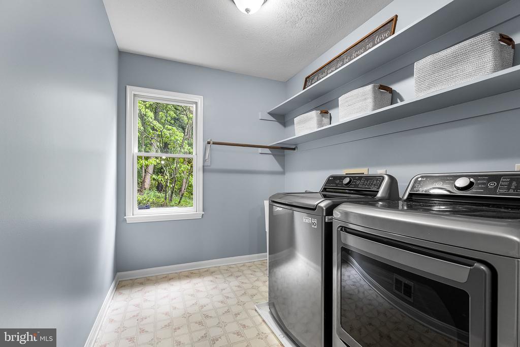 Stafford, Virginia, 22554, United States, 5 Bedrooms Bedrooms, ,4 BathroomsBathrooms,Residential,For Sale,1938309