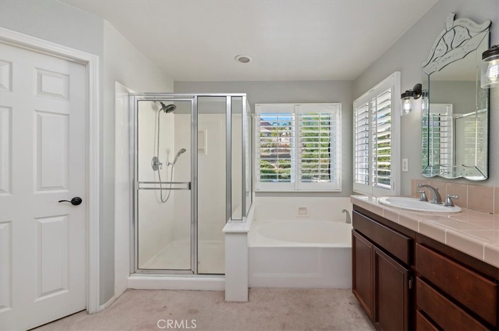 Lake Elsinore, California, 92532, United States, 4 Bedrooms Bedrooms, ,3 BathroomsBathrooms,Residential,For Sale,1939377