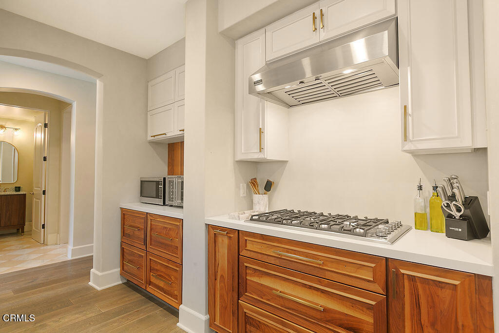 Thousand Oaks, California, 91362, United States, 4 Bedrooms Bedrooms, ,4 BathroomsBathrooms,Residential,For Sale,1997017