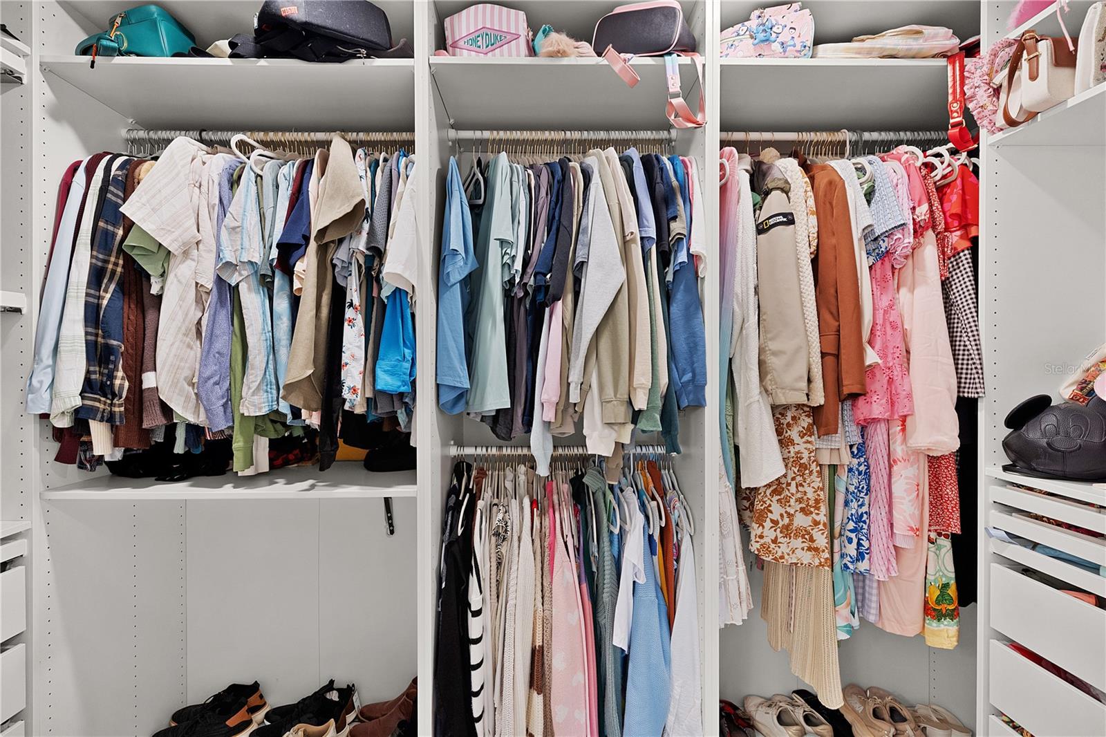 CLERMONT, Florida, 34714, United States, 3 Bedrooms Bedrooms, ,3 BathroomsBathrooms,Residential,For Sale,1901487