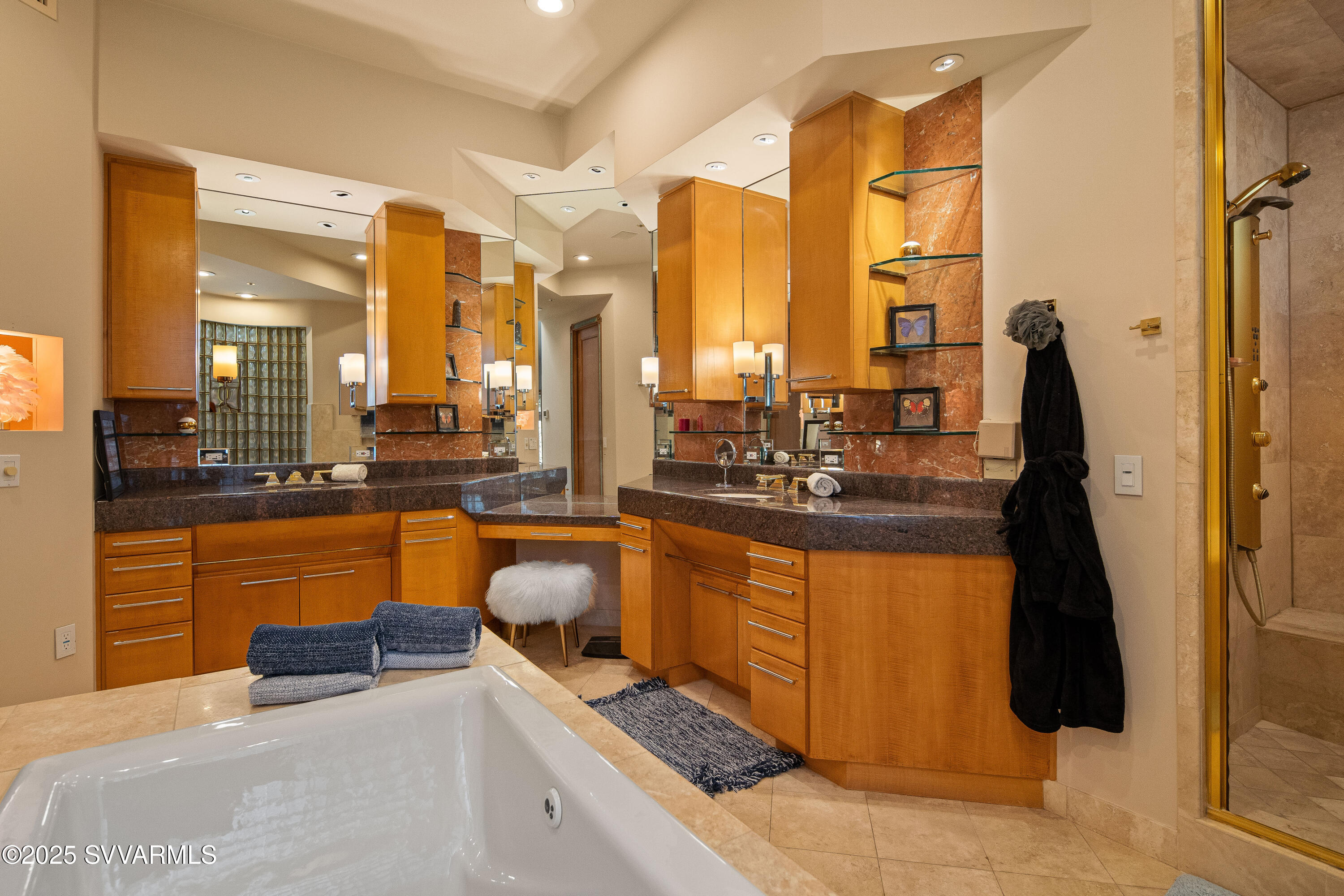 Sedona, Arizona, 86336, United States, 4 Bedrooms Bedrooms, ,3 BathroomsBathrooms,Residential,For Sale,1895371
