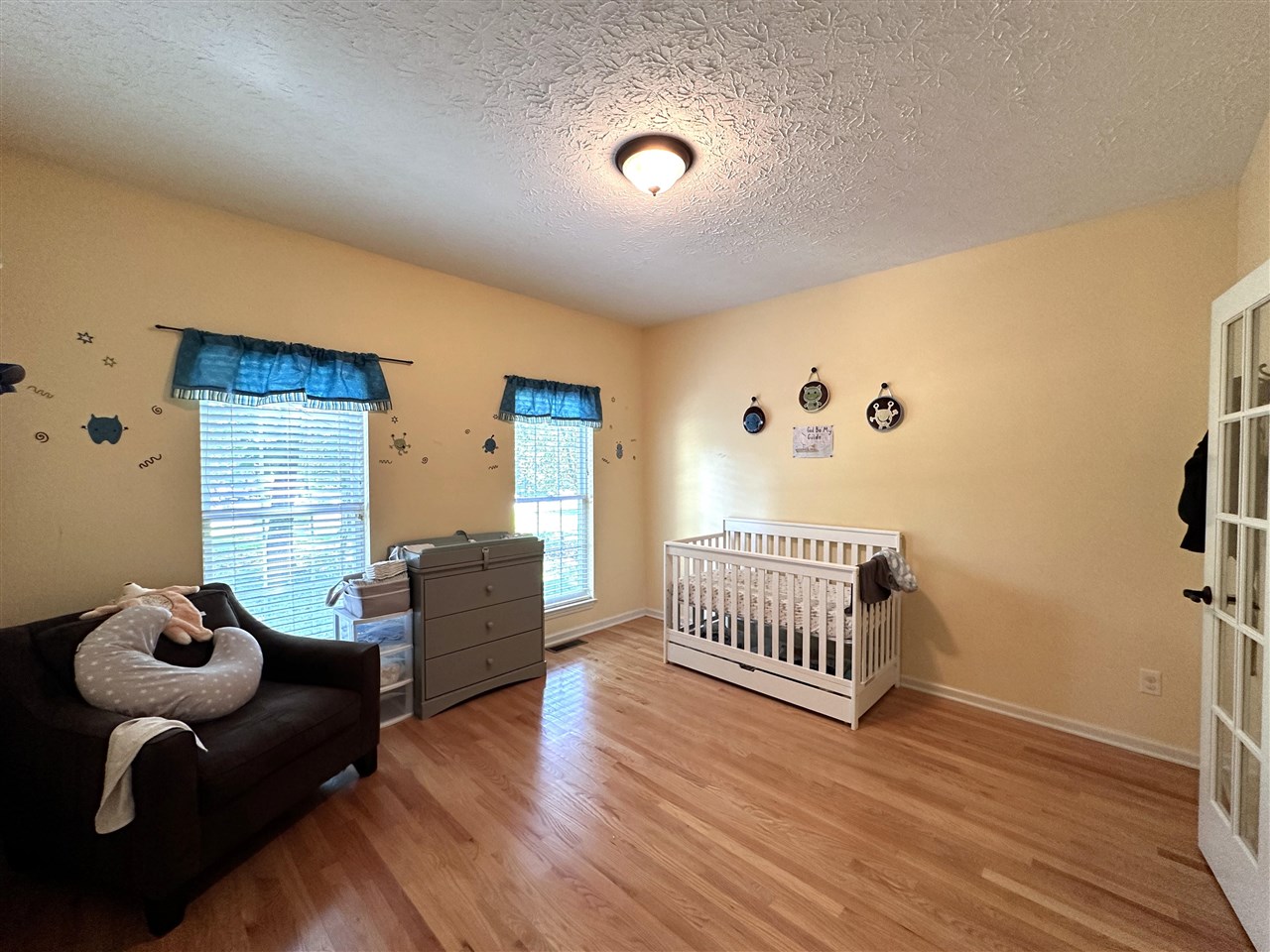 Bowling Green, Kentucky, 42104, United States, 5 Bedrooms Bedrooms, ,3 BathroomsBathrooms,Residential,For Sale,1907465