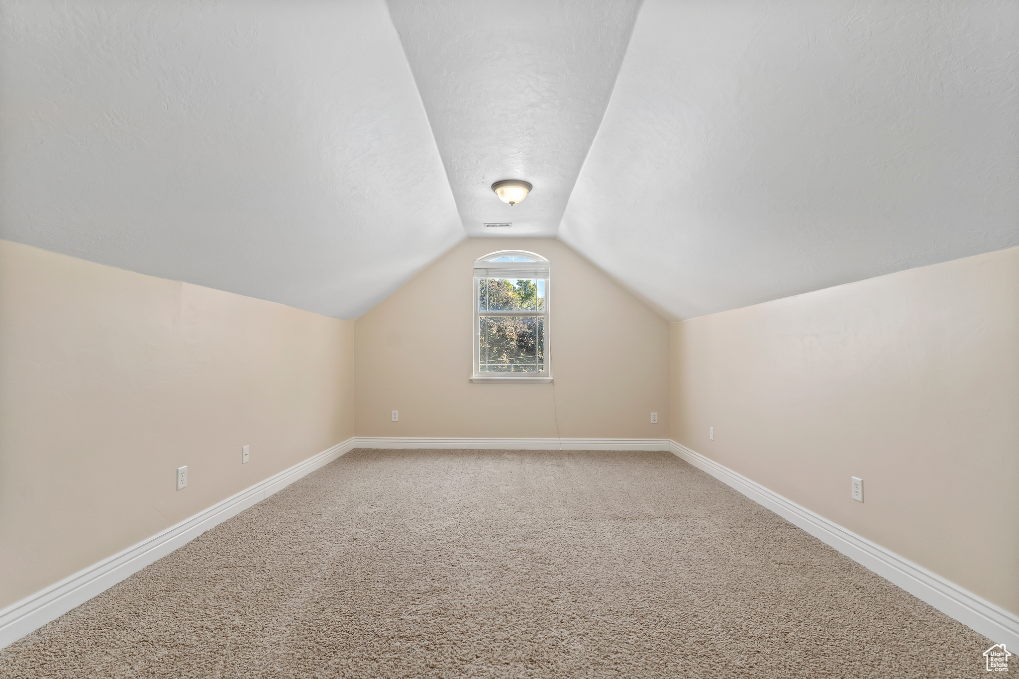 Salt Lake City, Utah, 84109, United States, 4 Bedrooms Bedrooms, ,3 BathroomsBathrooms,Residential,For Sale,1999882