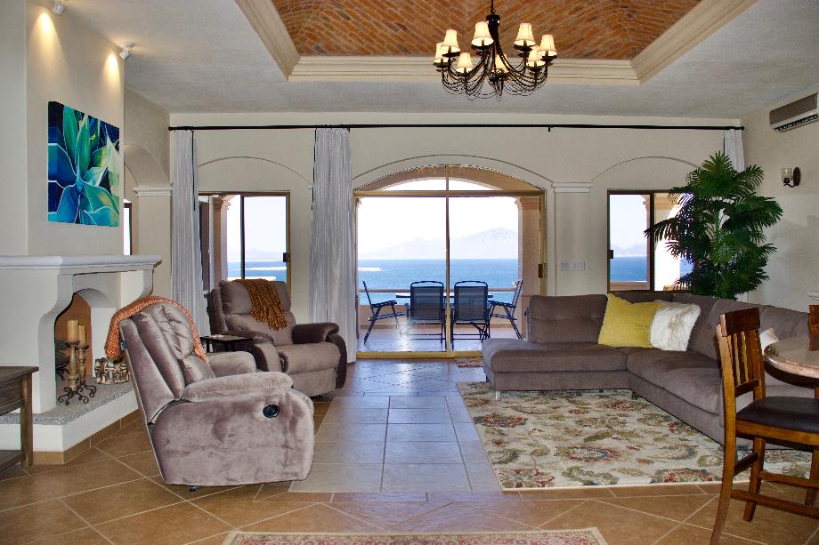 Guaymas, Sonora, 85506, Mexico, 5 Bedrooms Bedrooms, ,4 BathroomsBathrooms,Residential,For Sale,1987682