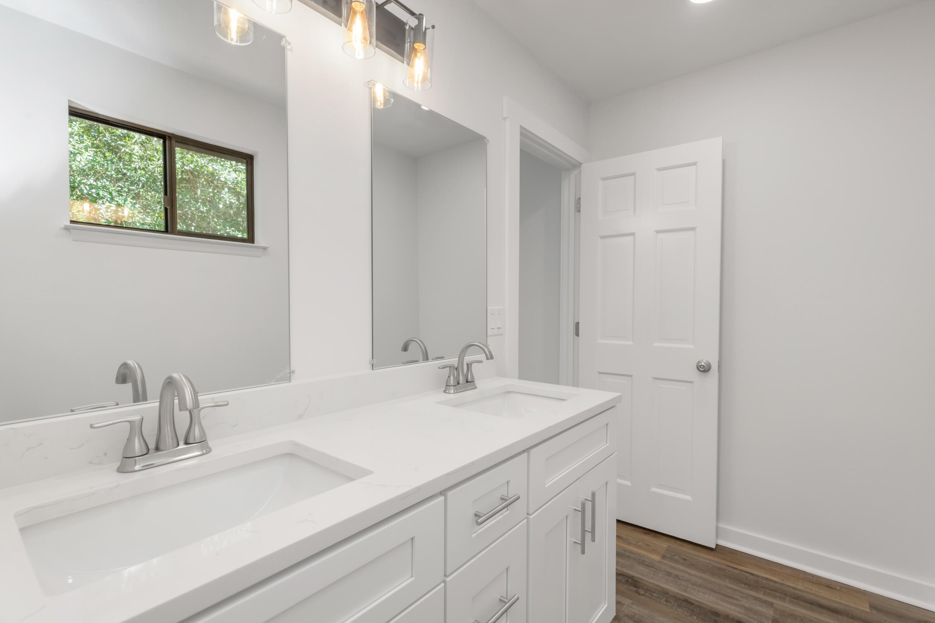 Niceville, Florida, 32578, United States, 3 Bedrooms Bedrooms, ,2 BathroomsBathrooms,Residential,For Sale,1870320