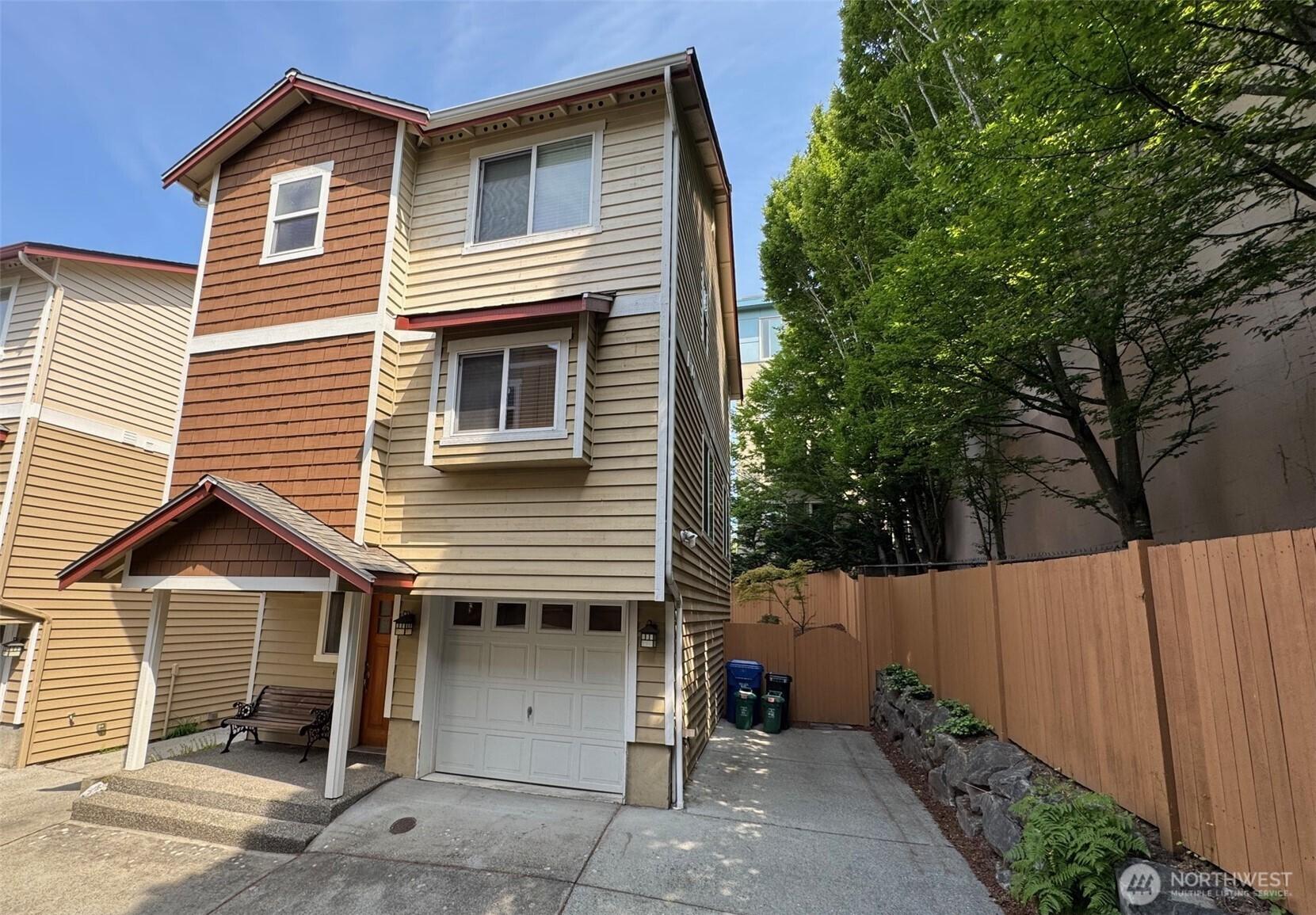 SEATTLE, Washington, 98133, United States, 3 Bedrooms Bedrooms, ,3 BathroomsBathrooms,Residential,For Sale,1890741
