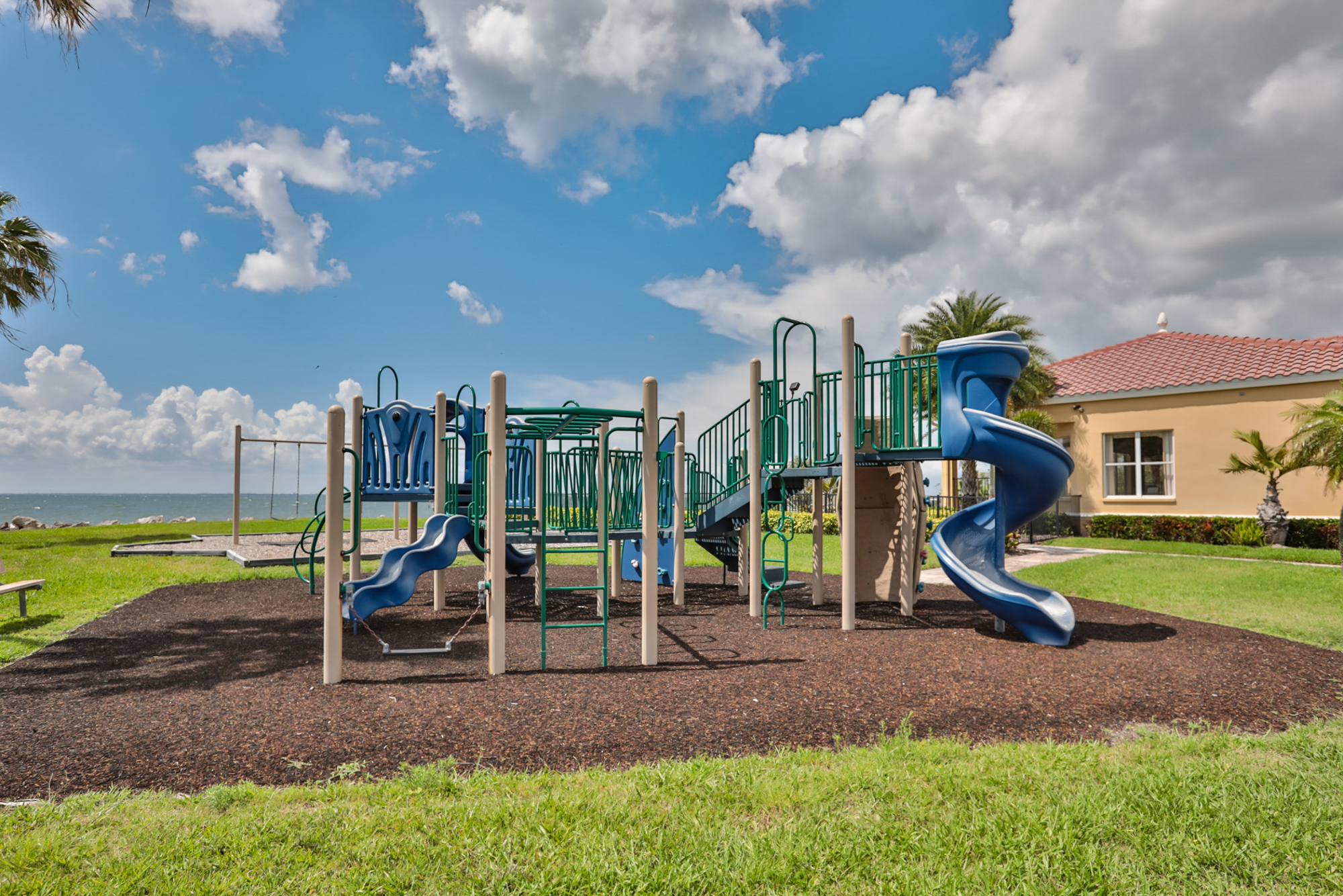 Apollo Beach, Florida, 33572, United States, 4 Bedrooms Bedrooms, ,3 BathroomsBathrooms,Residential,For Sale,1845807