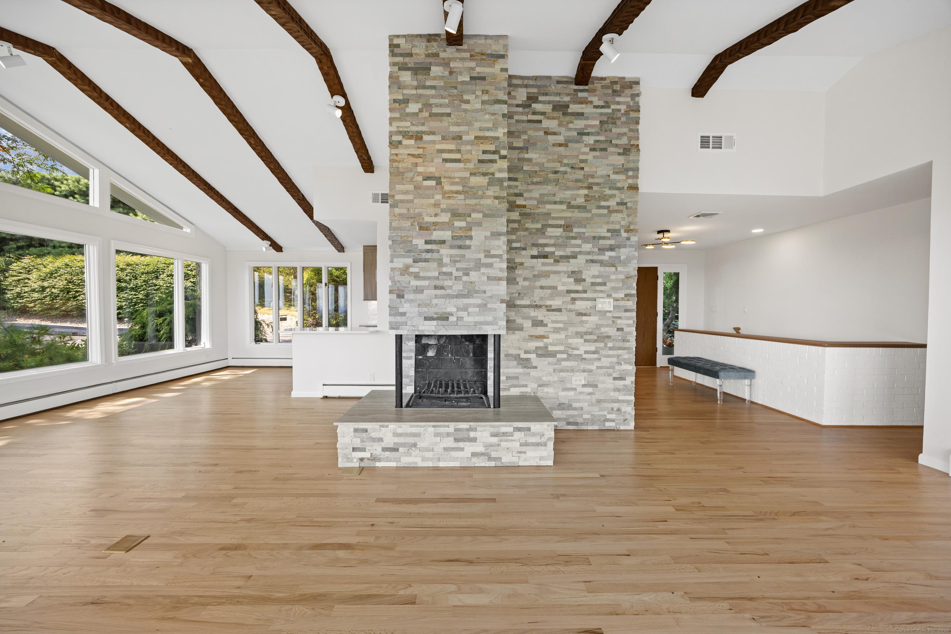 West Hartford, Connecticut, 06117, United States, 4 Bedrooms Bedrooms, ,3 BathroomsBathrooms,Residential,For Sale,1914164