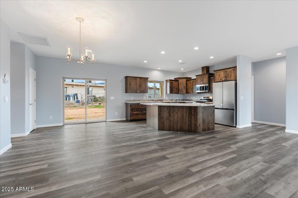 Cottonwood, Arizona, 86326, United States, 3 Bedrooms Bedrooms, ,2 BathroomsBathrooms,Residential,For Sale,2003466