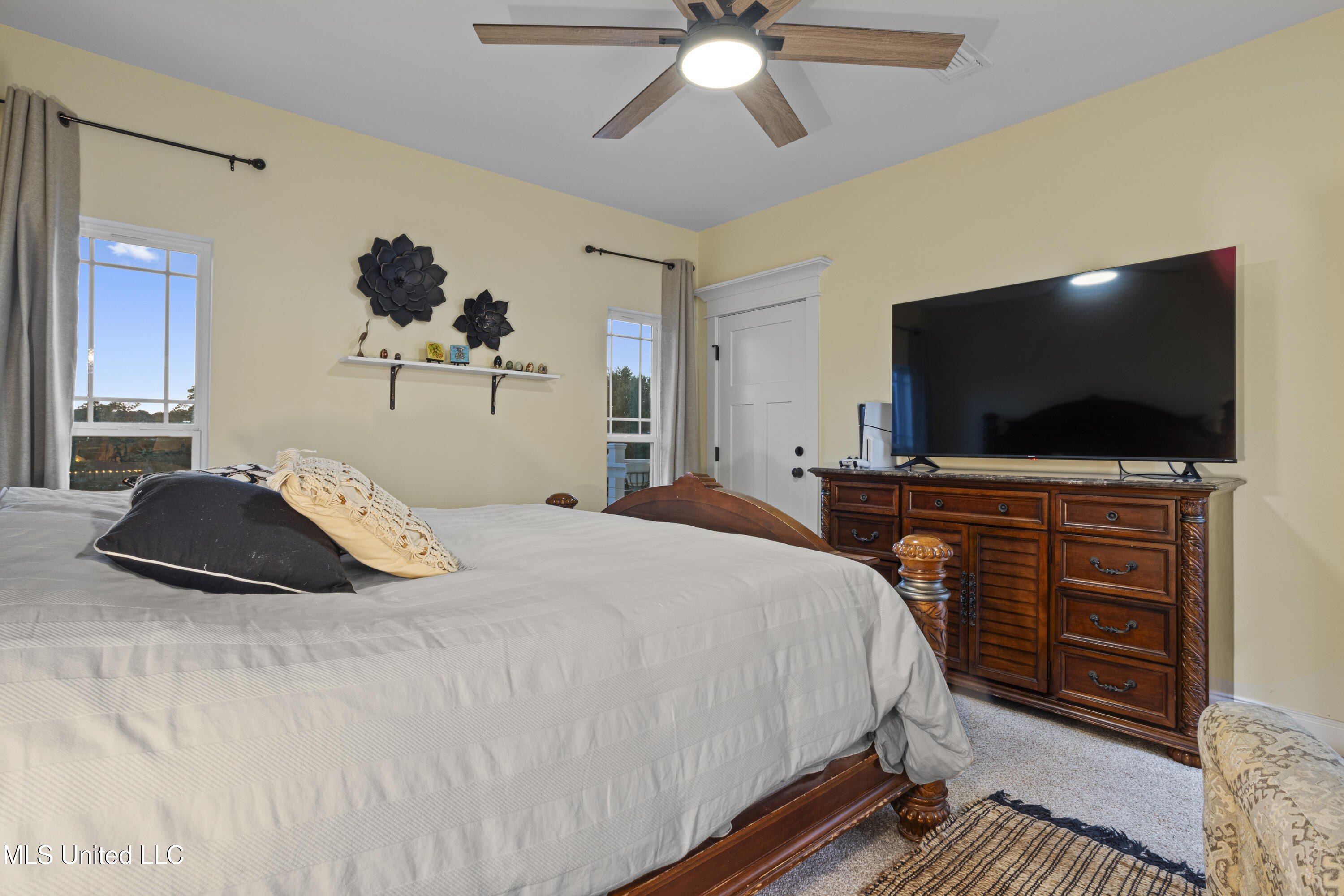 Biloxi, Mississippi, 39532, United States, 3 Bedrooms Bedrooms, ,2 BathroomsBathrooms,Residential,For Sale,1977192