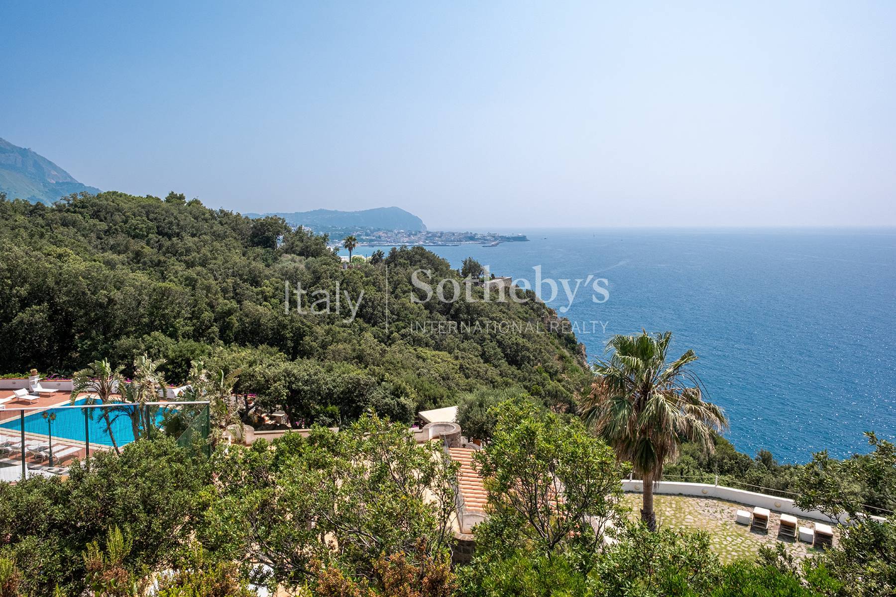  Charming seafront villa in Punta Caruso - 物件實景