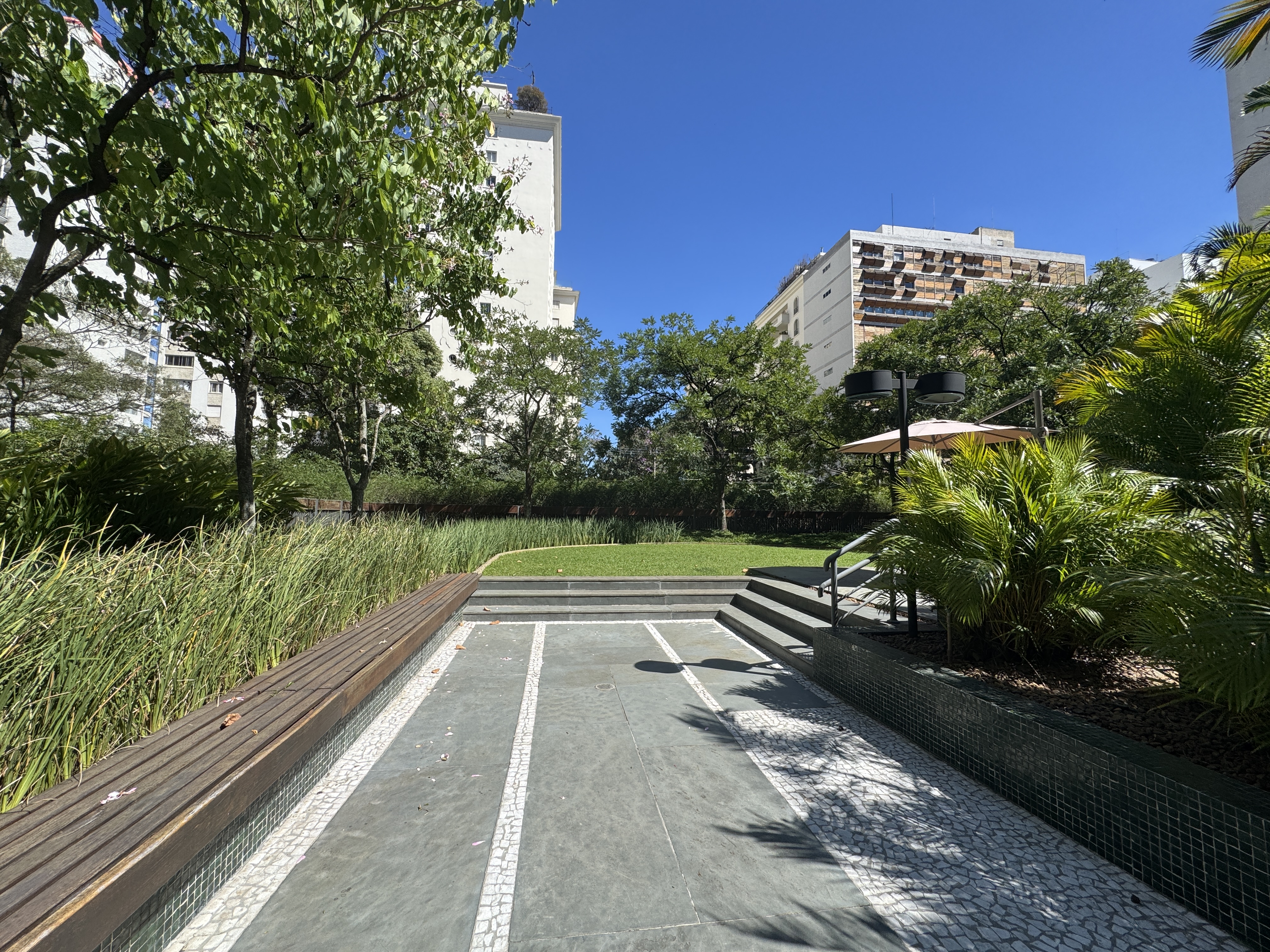  Apartment with views of Clube Paulistano in brutalist building - 物件實景