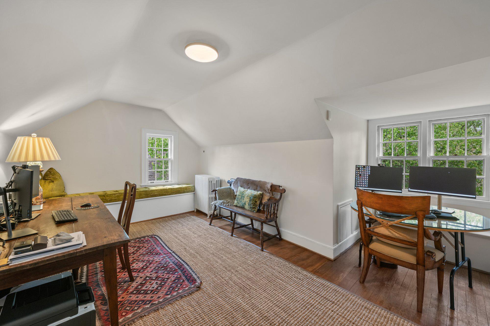  4923 Hillbrook Lane NW, Washington, DC, 20016 - 物件實景