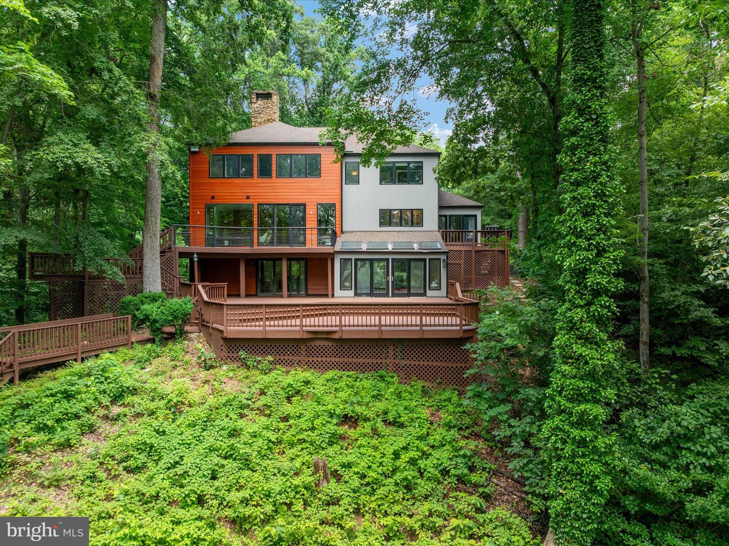 Annapolis, Maryland, 21401, United States, 5 Bedrooms Bedrooms, ,5 BathroomsBathrooms,Residential,For Sale,1895873