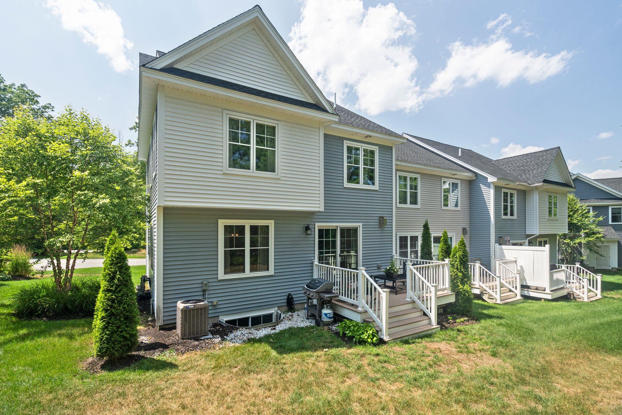 Manchester, New Hampshire, 03102, United States, 3 Bedrooms Bedrooms, ,2 BathroomsBathrooms,Residential,For Sale,1940953