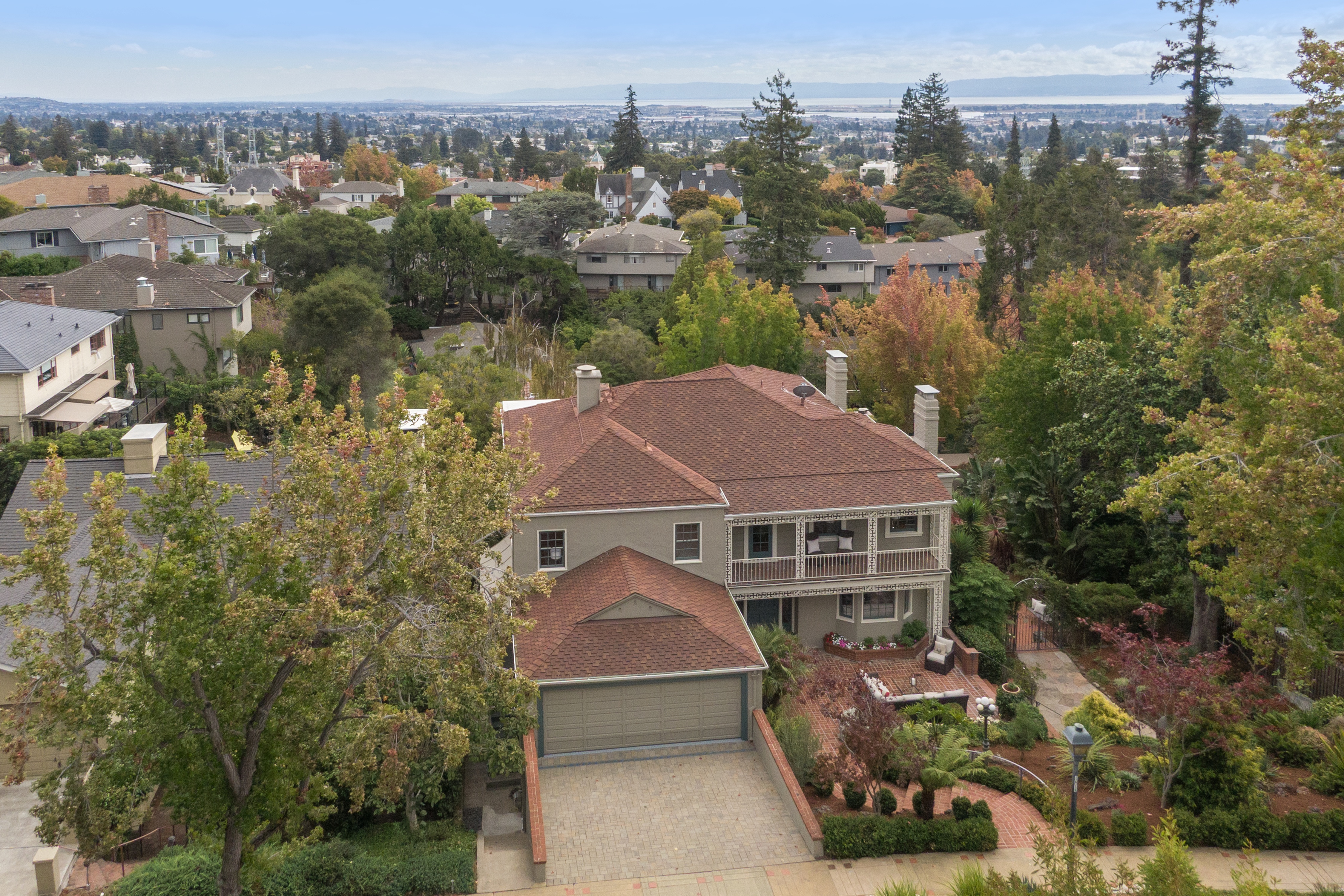  A Cherished Upper Piedmont Estate with Exceptional Views and Gardens - 物件實景