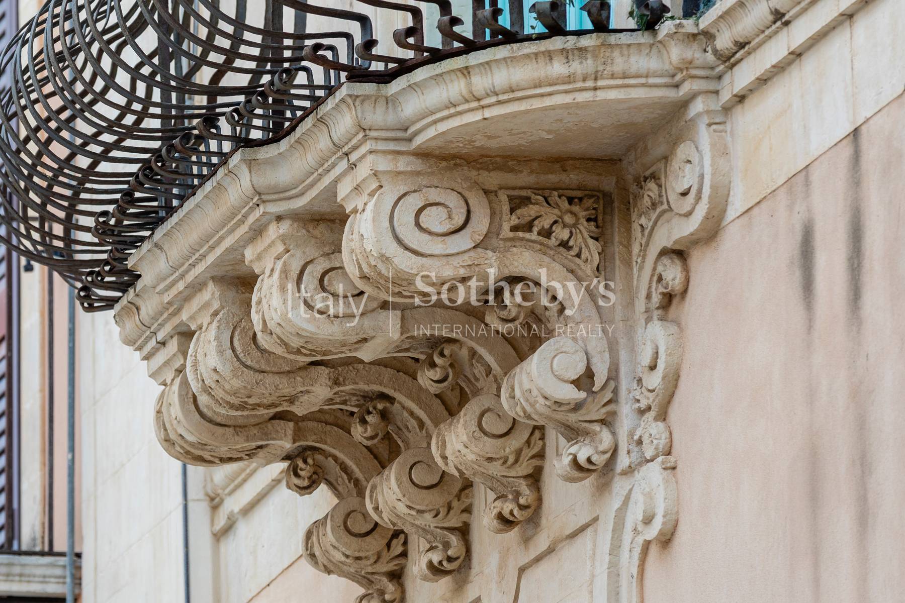  Historic noble residence overlooking the Cathedral of Noto - 物件實景