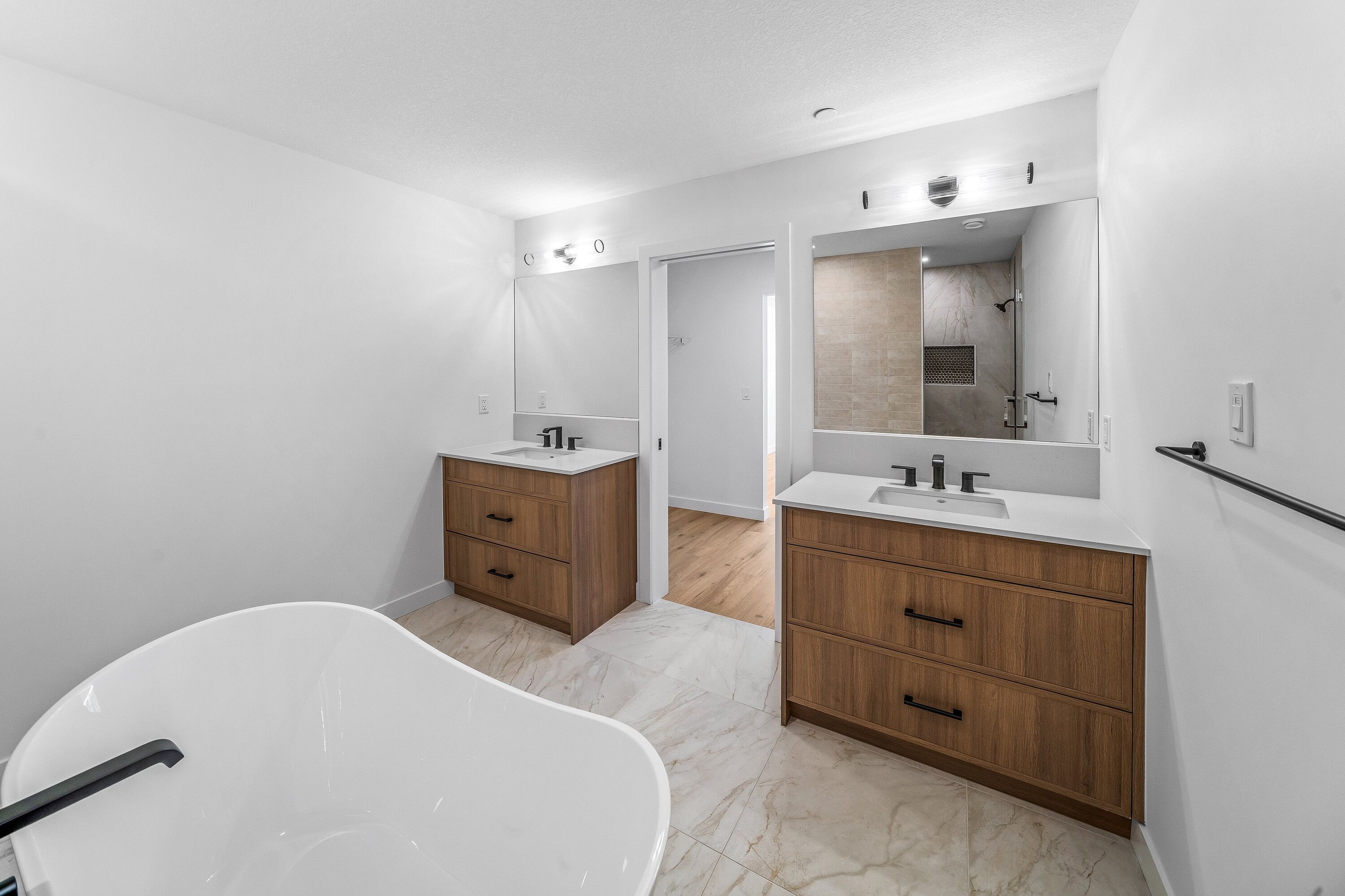  New Construction Apartment - 物件實景