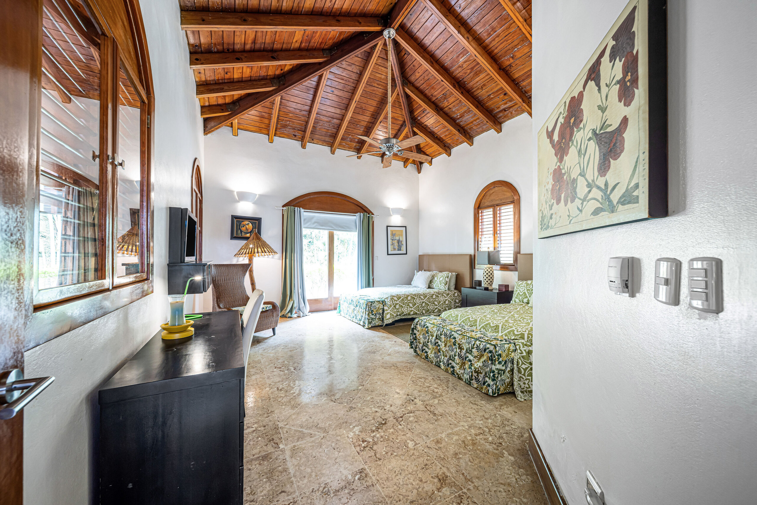  Punta Aguila 54 :  Large One-Level Corner Villa Overlooking the Lake and Teeth - 物件實景