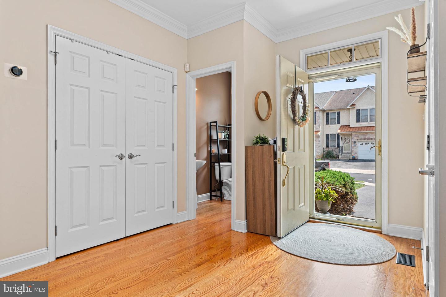 Conshohocken, Pennsylvania, 19428, United States, 3 Bedrooms Bedrooms, ,3 BathroomsBathrooms,Residential,For Sale,1850203