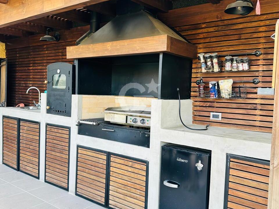 Lo Barnechea, Chile, 5 Bedrooms Bedrooms, ,4 BathroomsBathrooms,Residential,For Sale,1966346