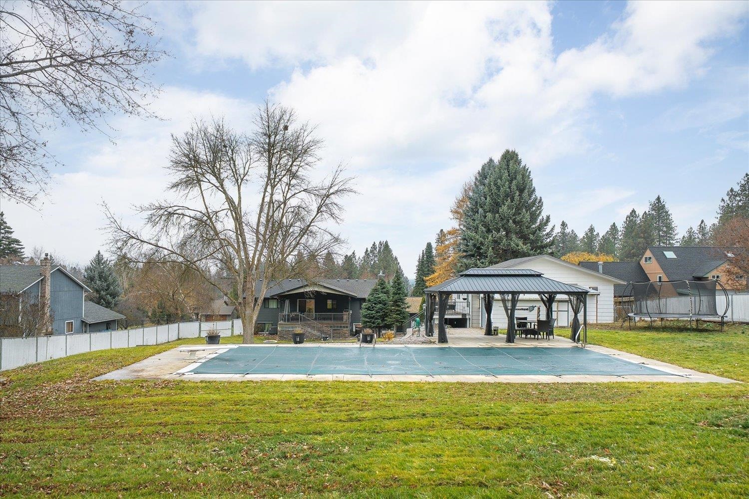 Colbert, Washington, 99005, United States, 5 Bedrooms Bedrooms, ,3 BathroomsBathrooms,Residential,For Sale,1998044