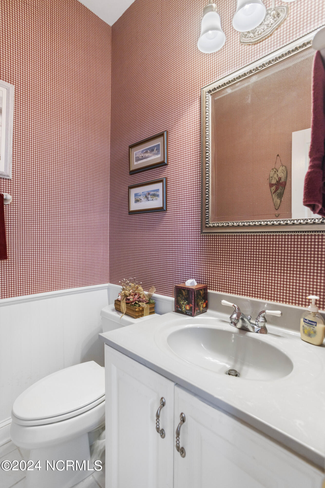 Southport, North Carolina, 28461, United States, 3 Bedrooms Bedrooms, ,5 BathroomsBathrooms,Residential,For Sale,1827148
