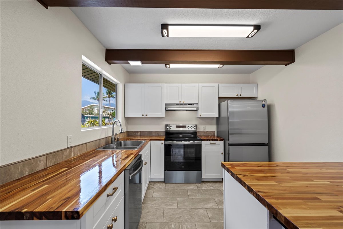 Kihei, Hawaii, 96753, United States, 4 Bedrooms Bedrooms, ,3 BathroomsBathrooms,Residential,For Sale,1975844